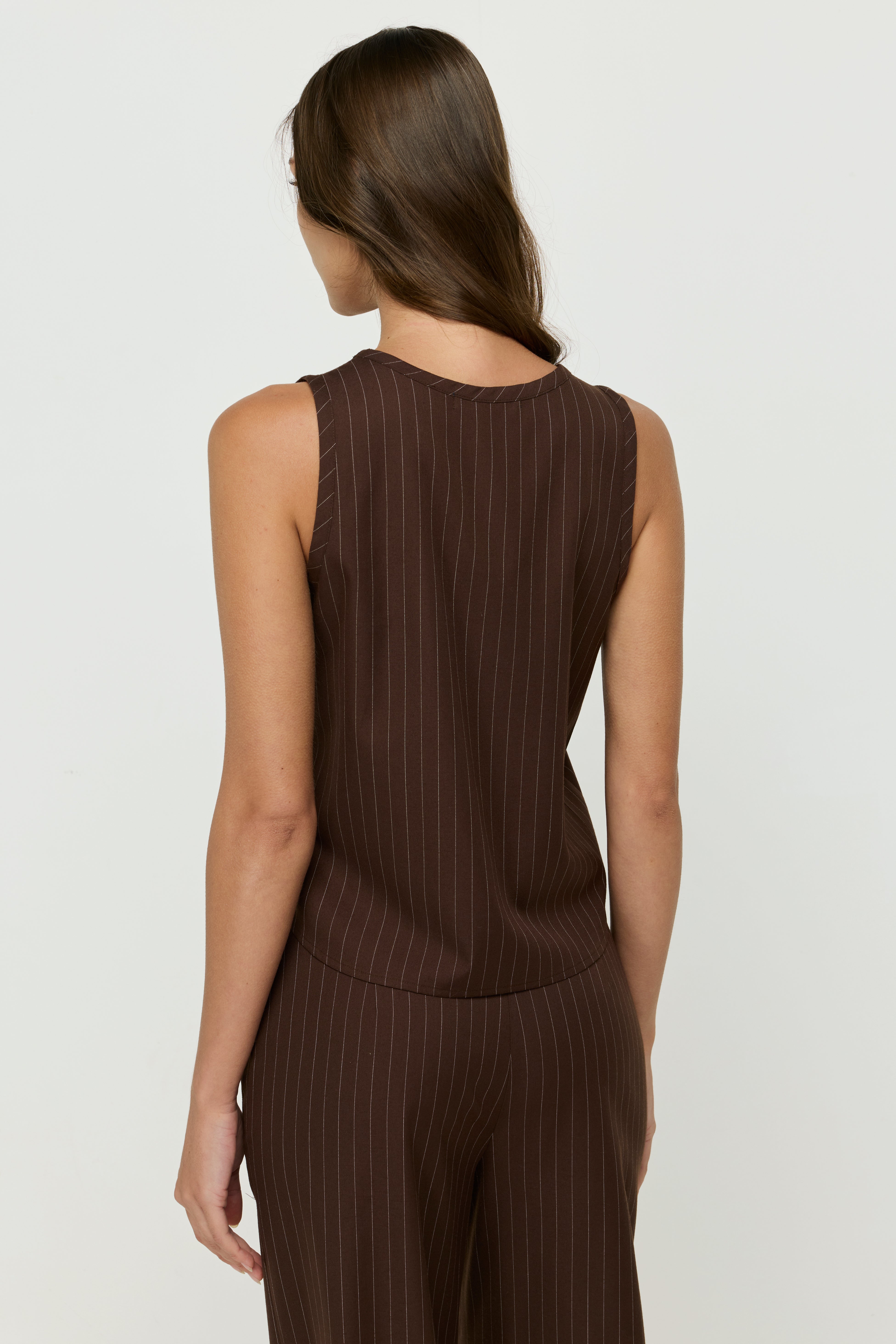 PINSTRIPE SLEEVELESS SHELL TOP