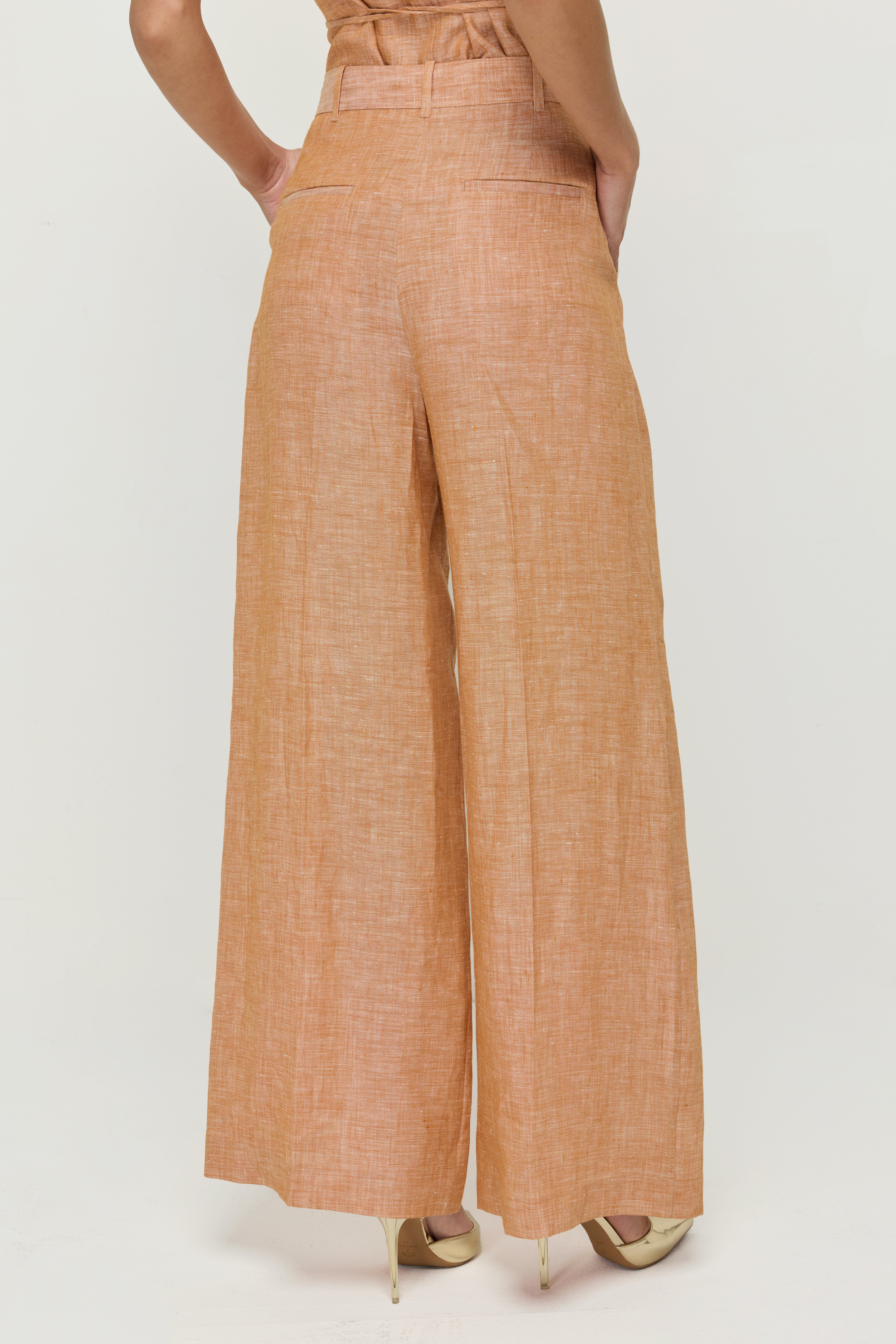 LINEN-BLEND PLEATED WIDE-LEG TROUSERS