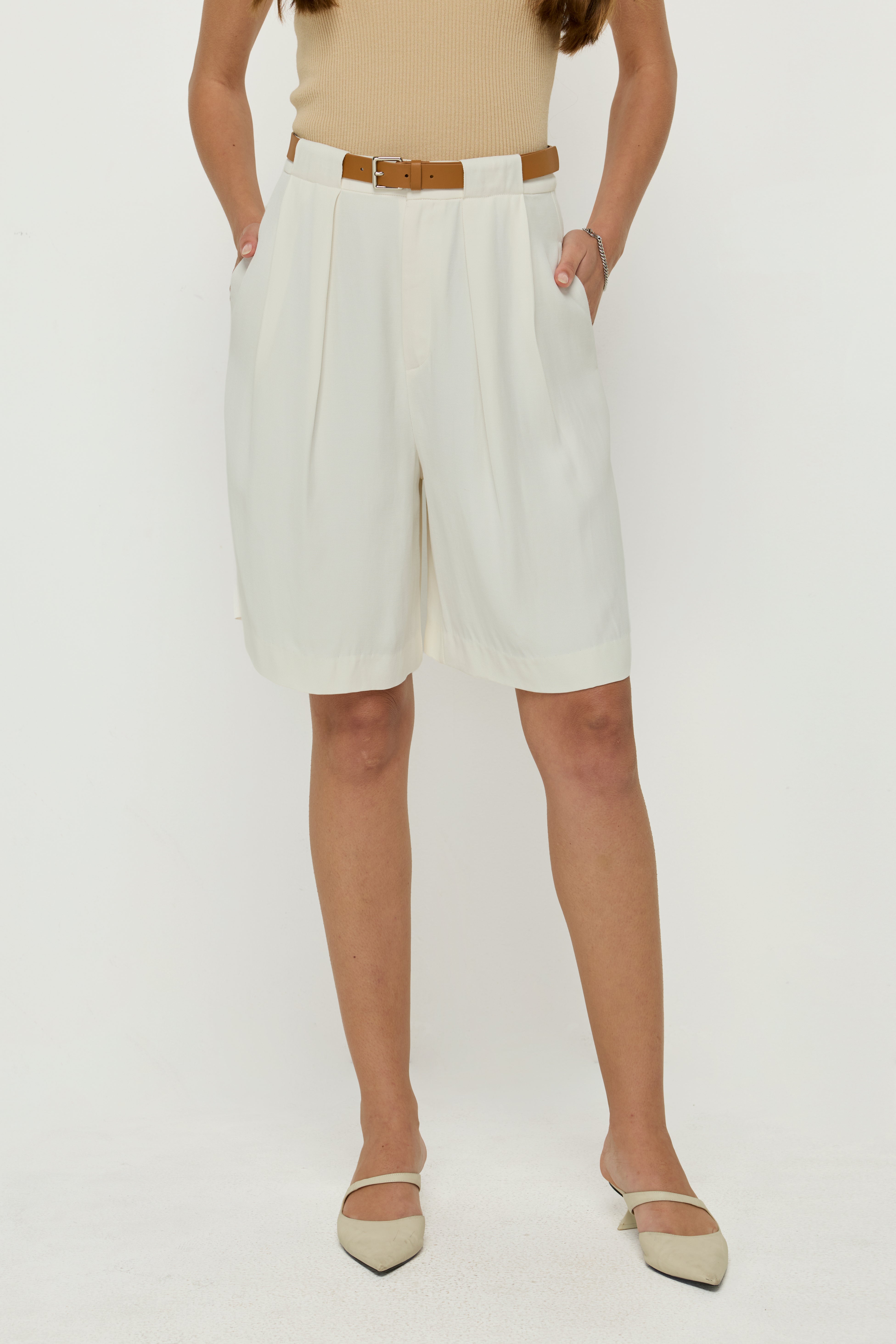 TAILORED PLEATED A-LINE SHORTS