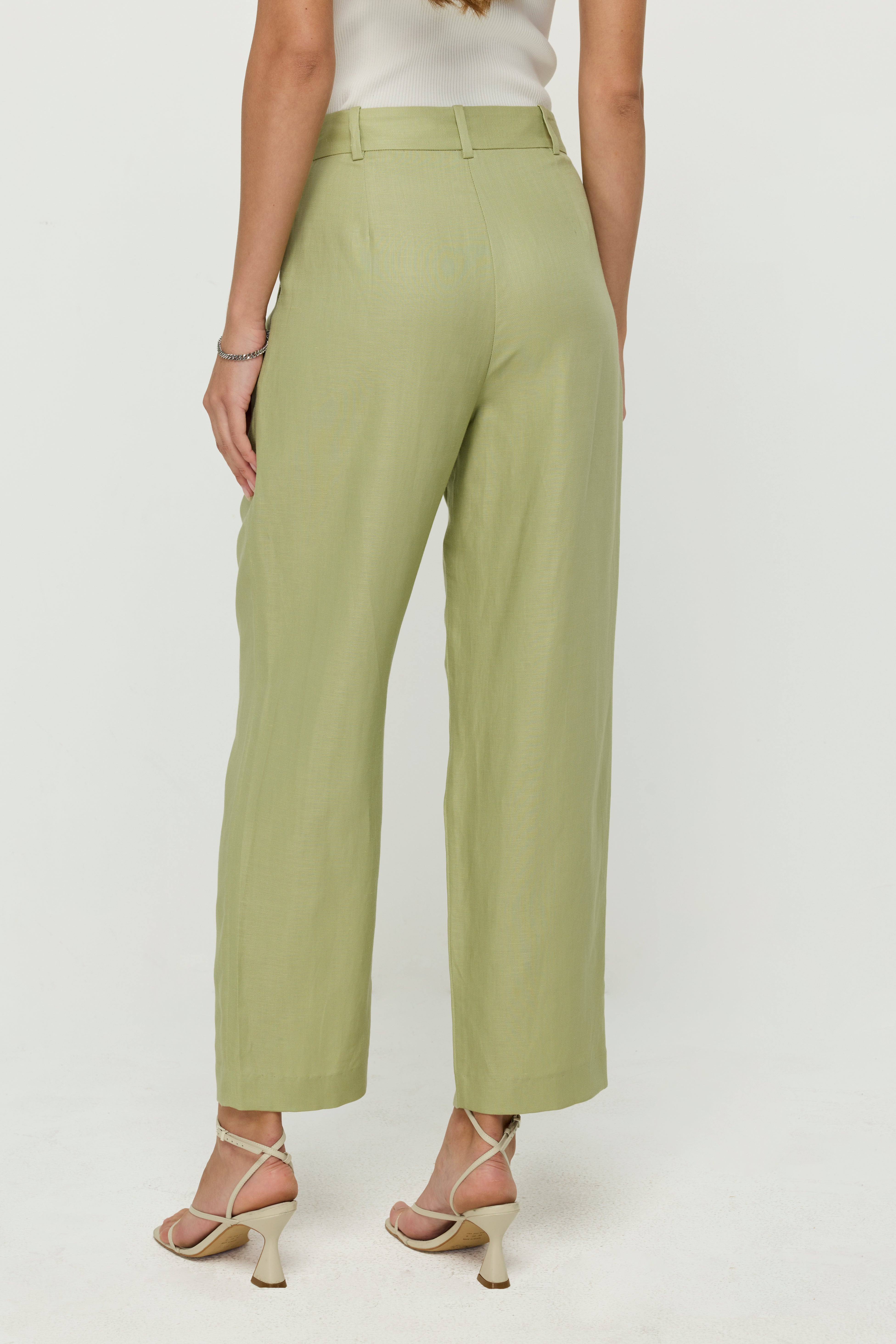 TAILORED PLEATED STRAIGHT-LEG TROUSERS