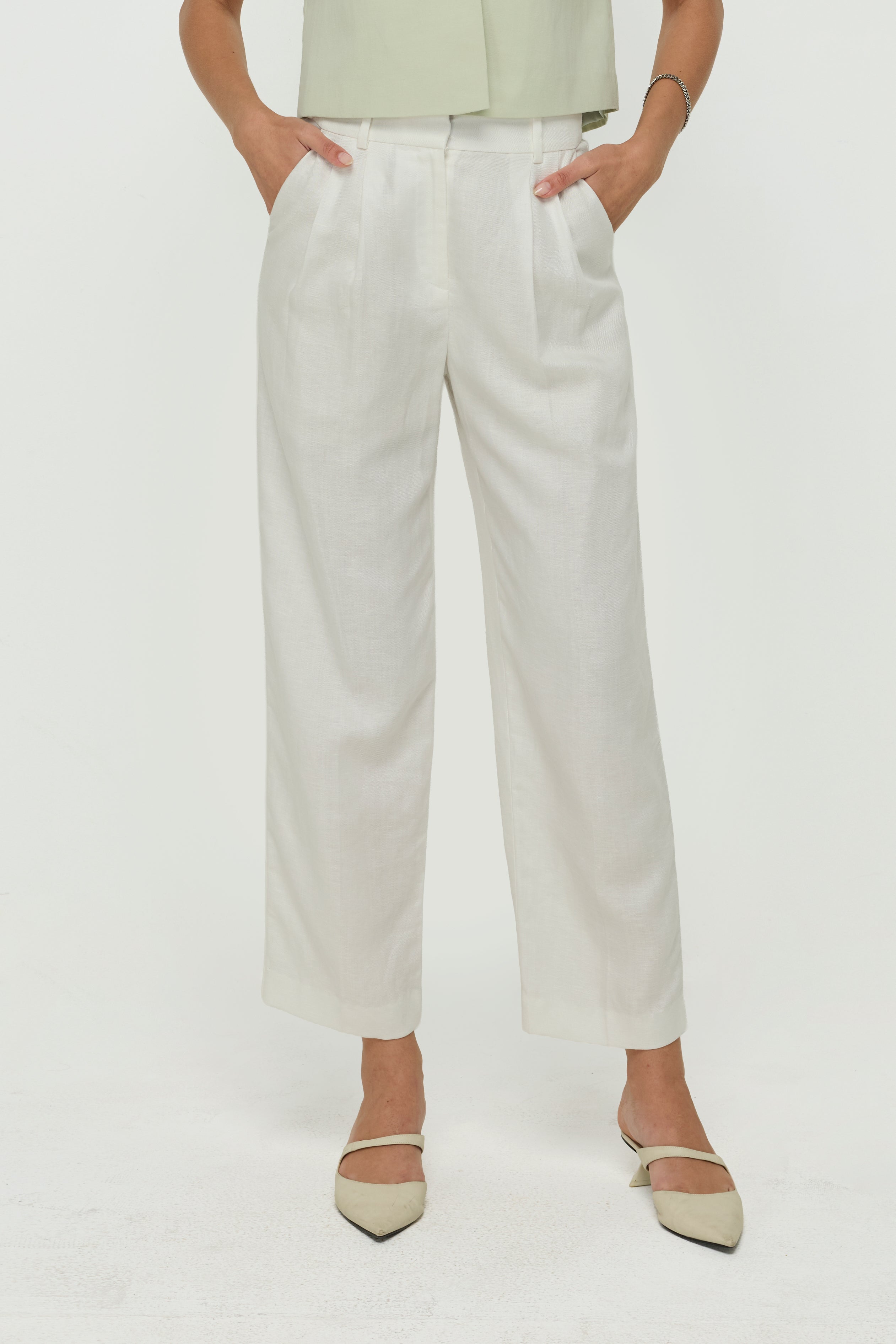 TAILORED PLEATED STRAIGHT-LEG TROUSERS