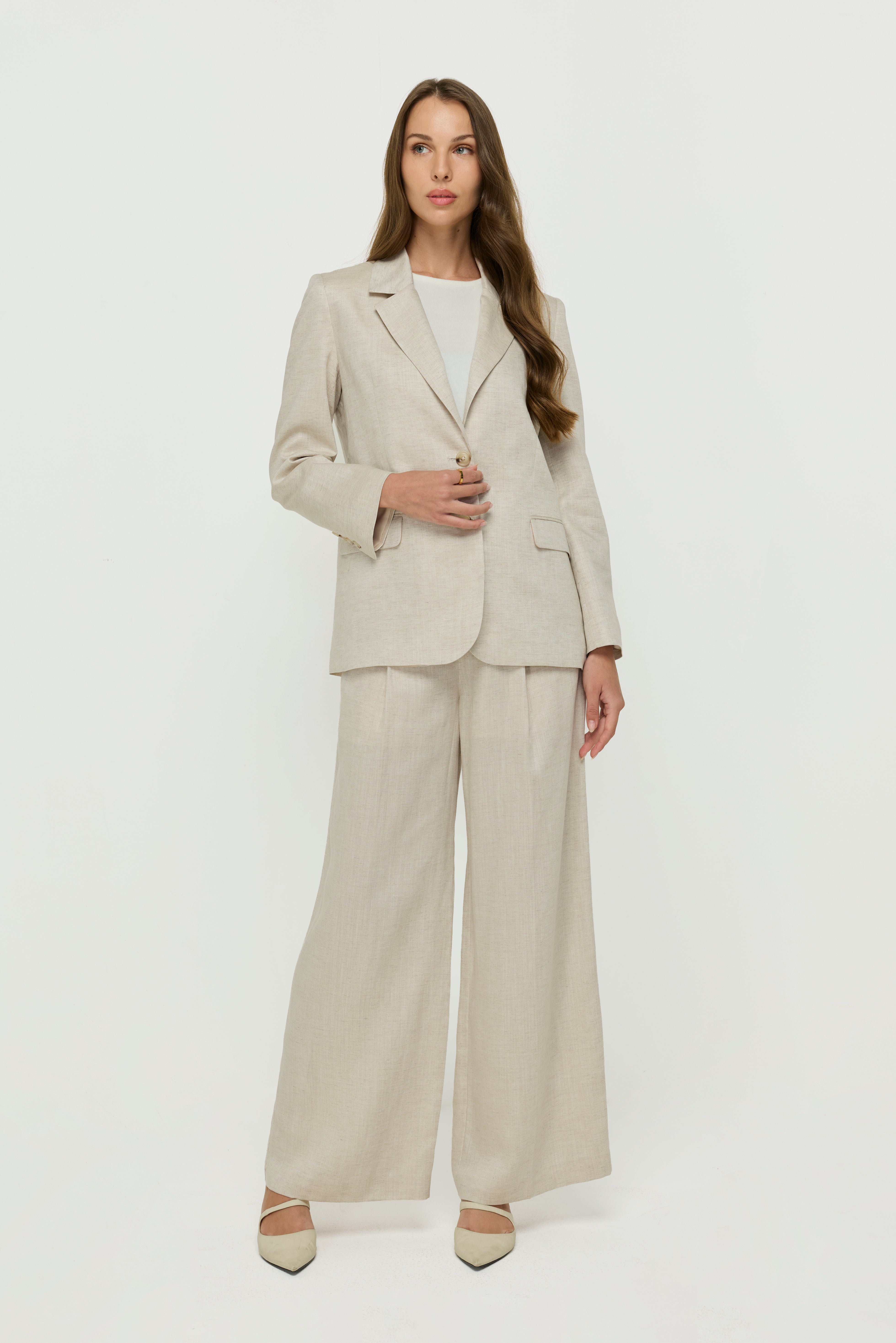 TAILORED LINEN-BLEND BLAZER