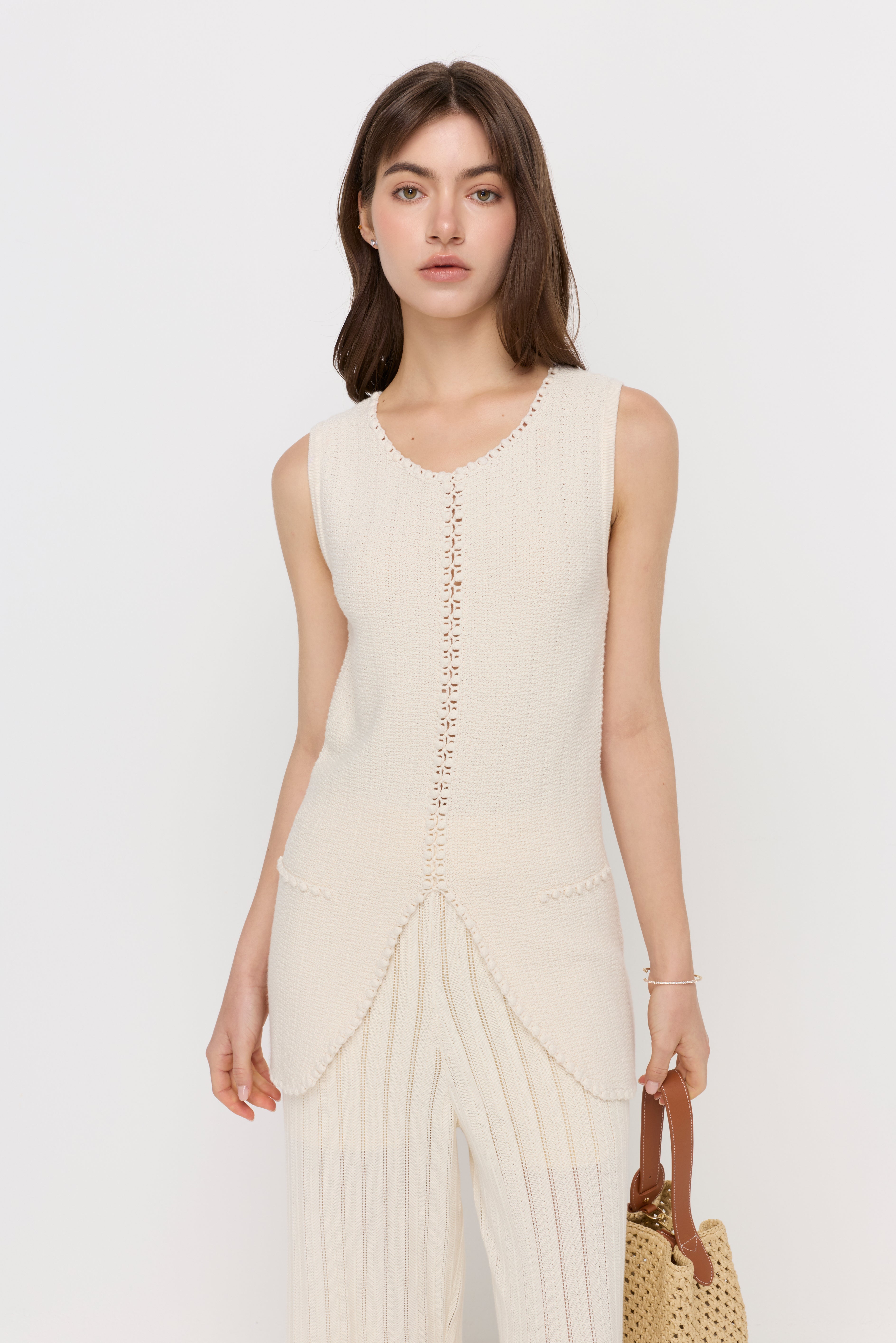 TEXTURED TRIM SLEEVELESS VEST TOP