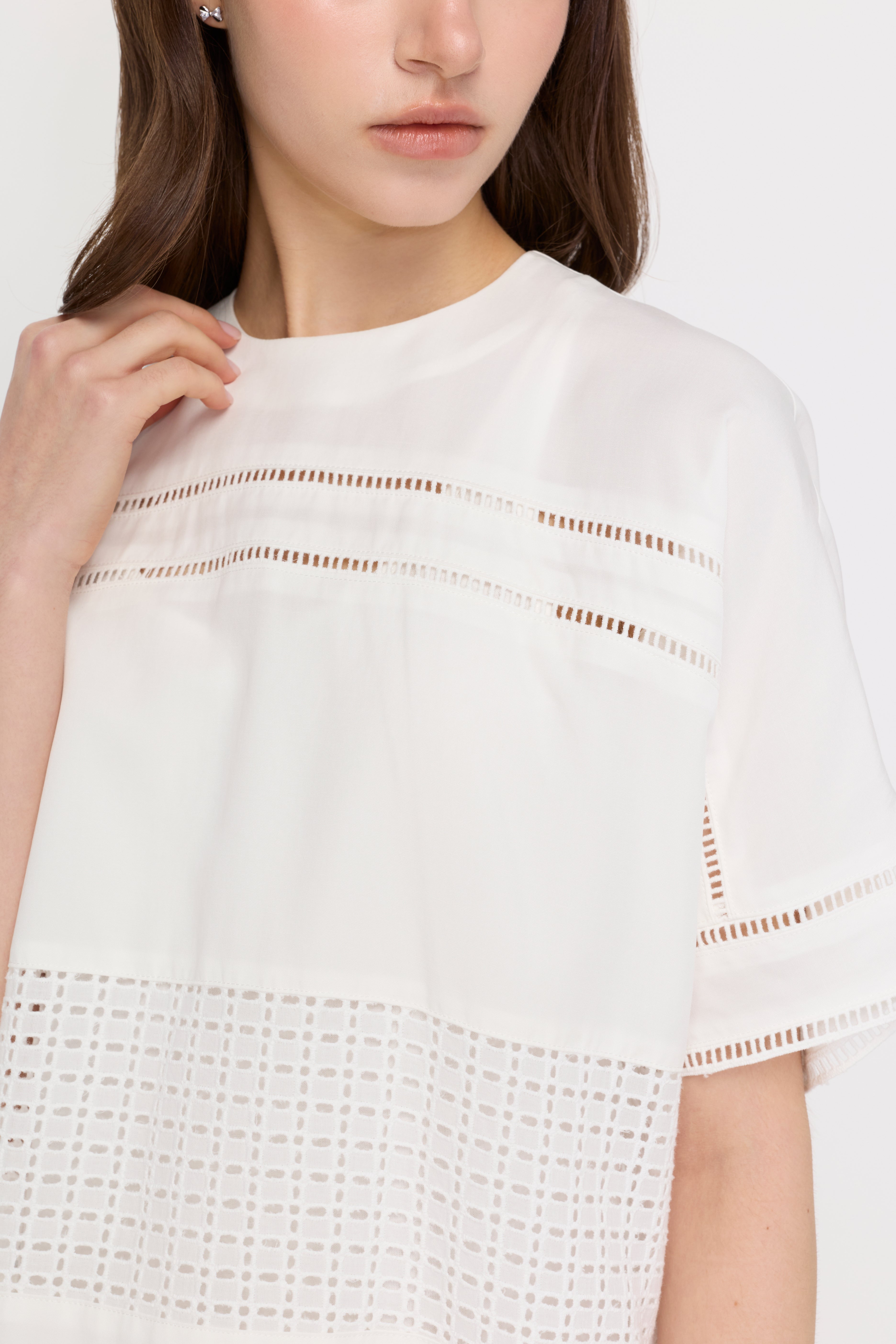 LACE PANEL SHIFT DRESS