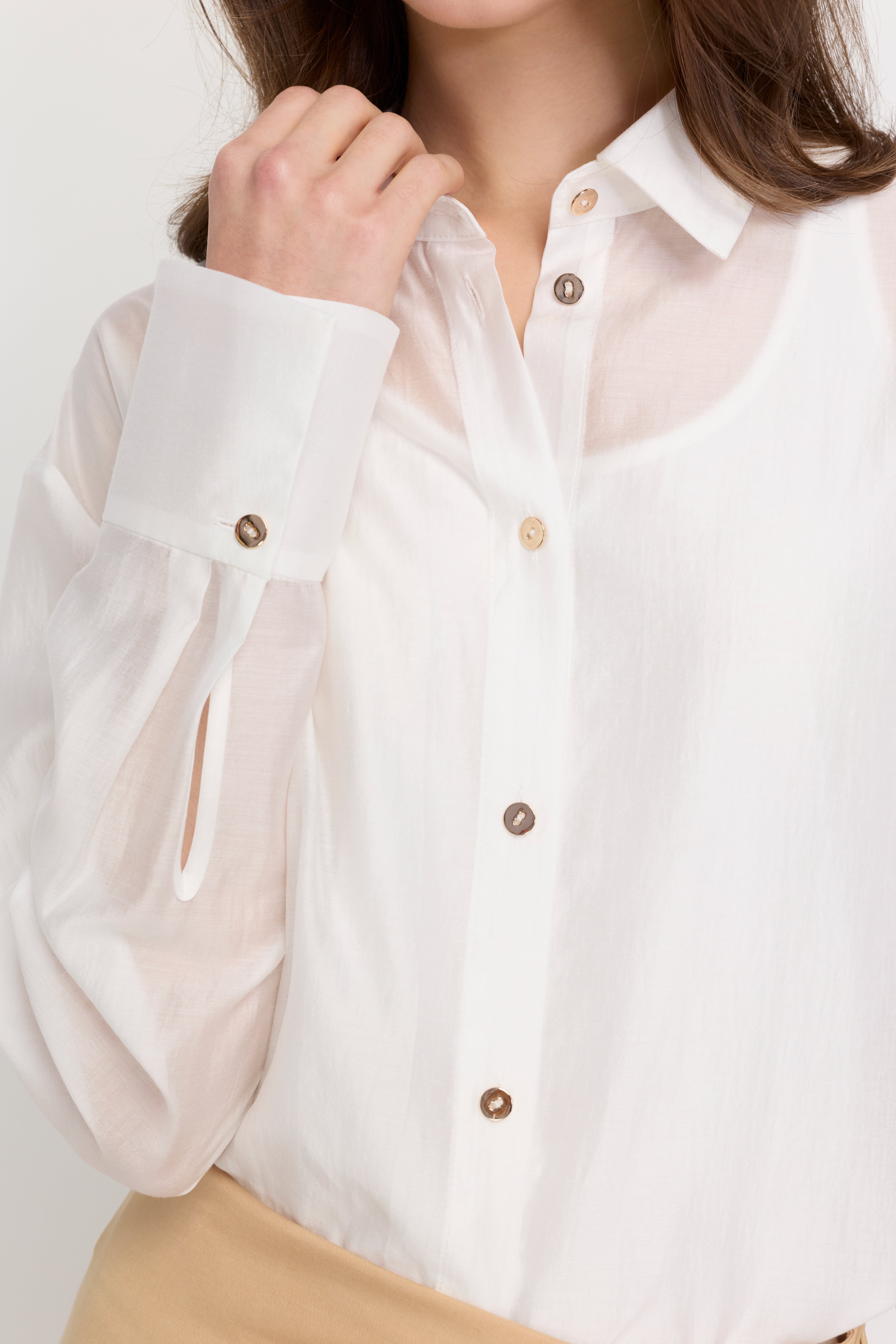 CLASSIC RELAXED FIT SHIRT