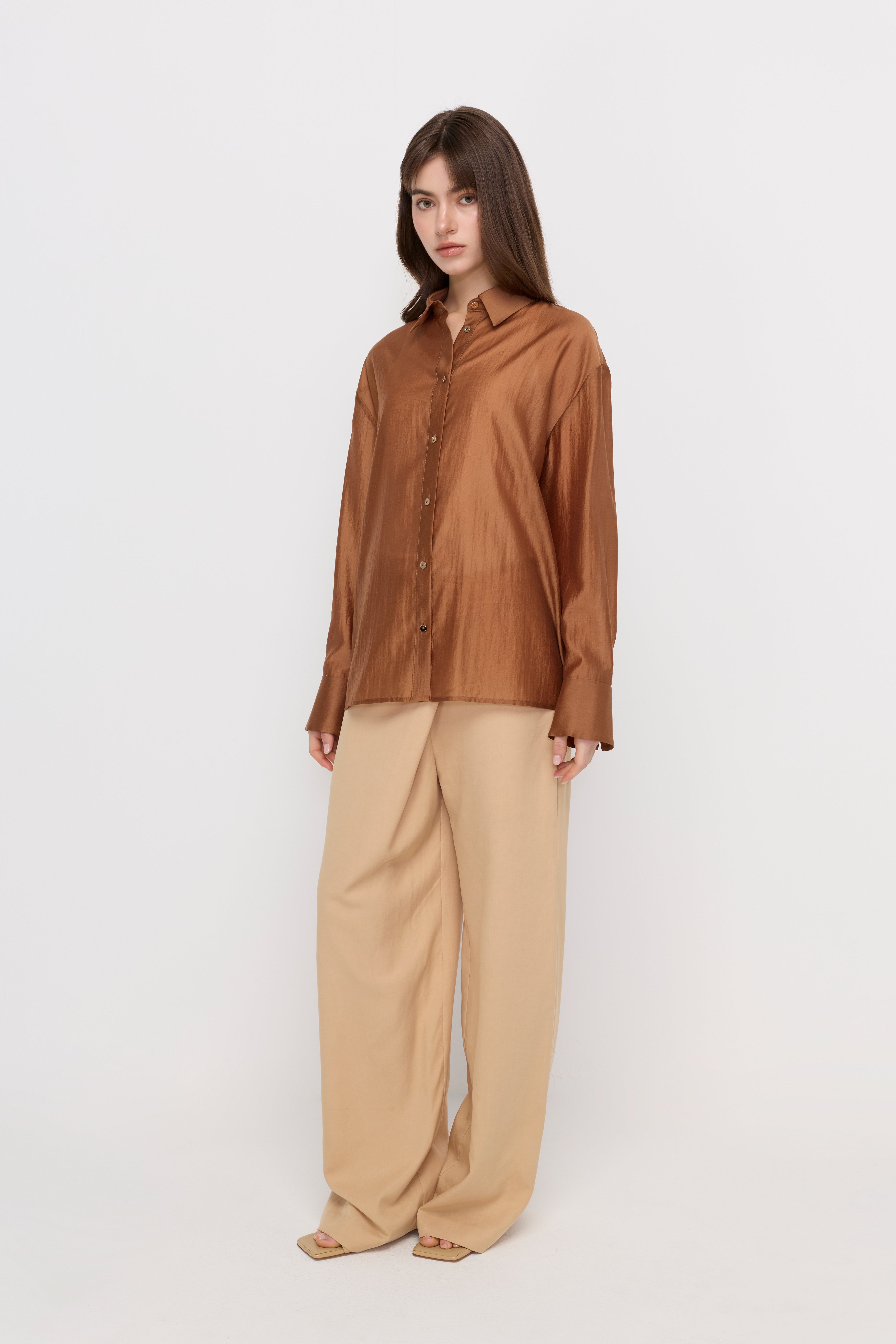 CLASSIC RELAXED FIT SHIRT