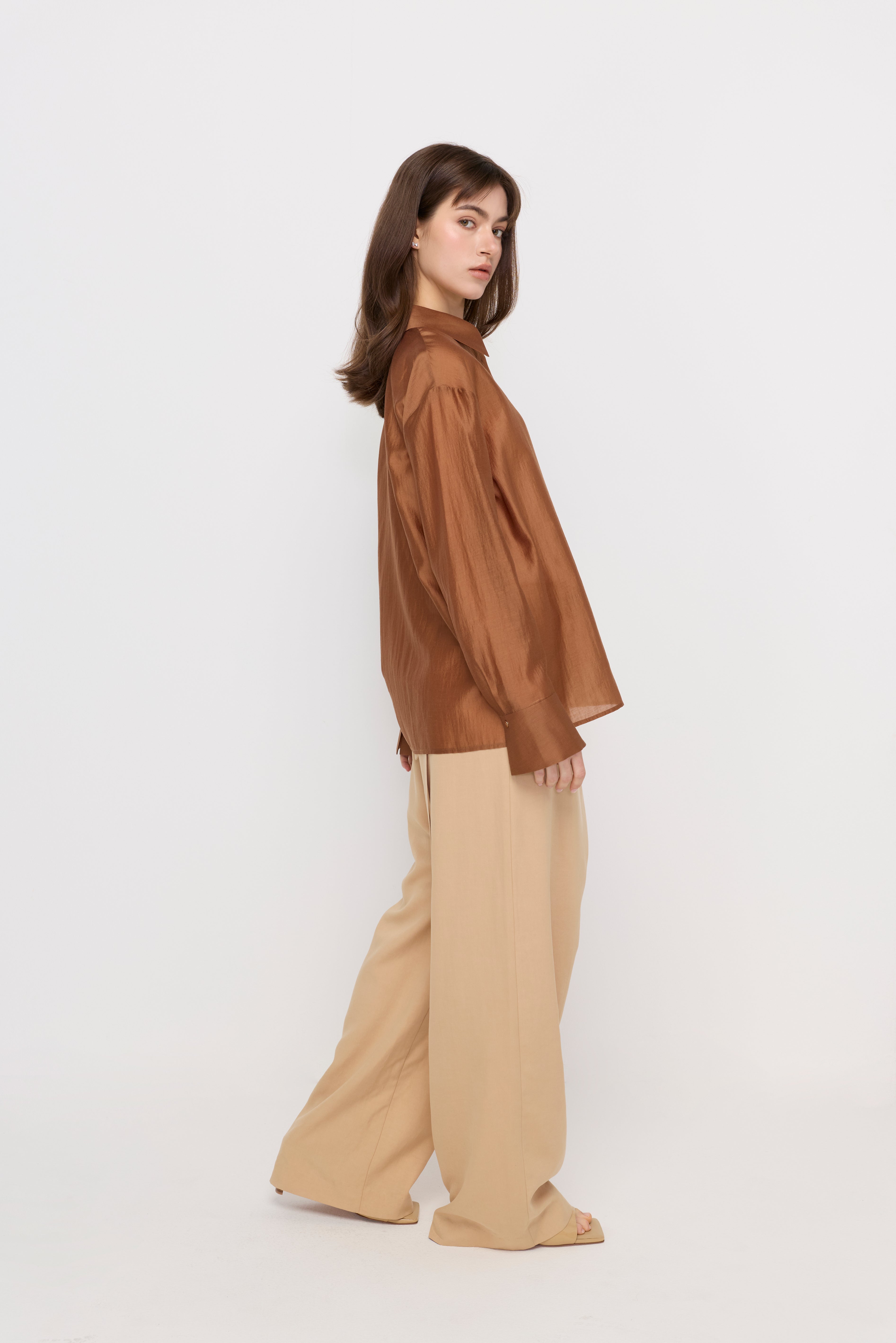 CLASSIC RELAXED FIT SHIRT
