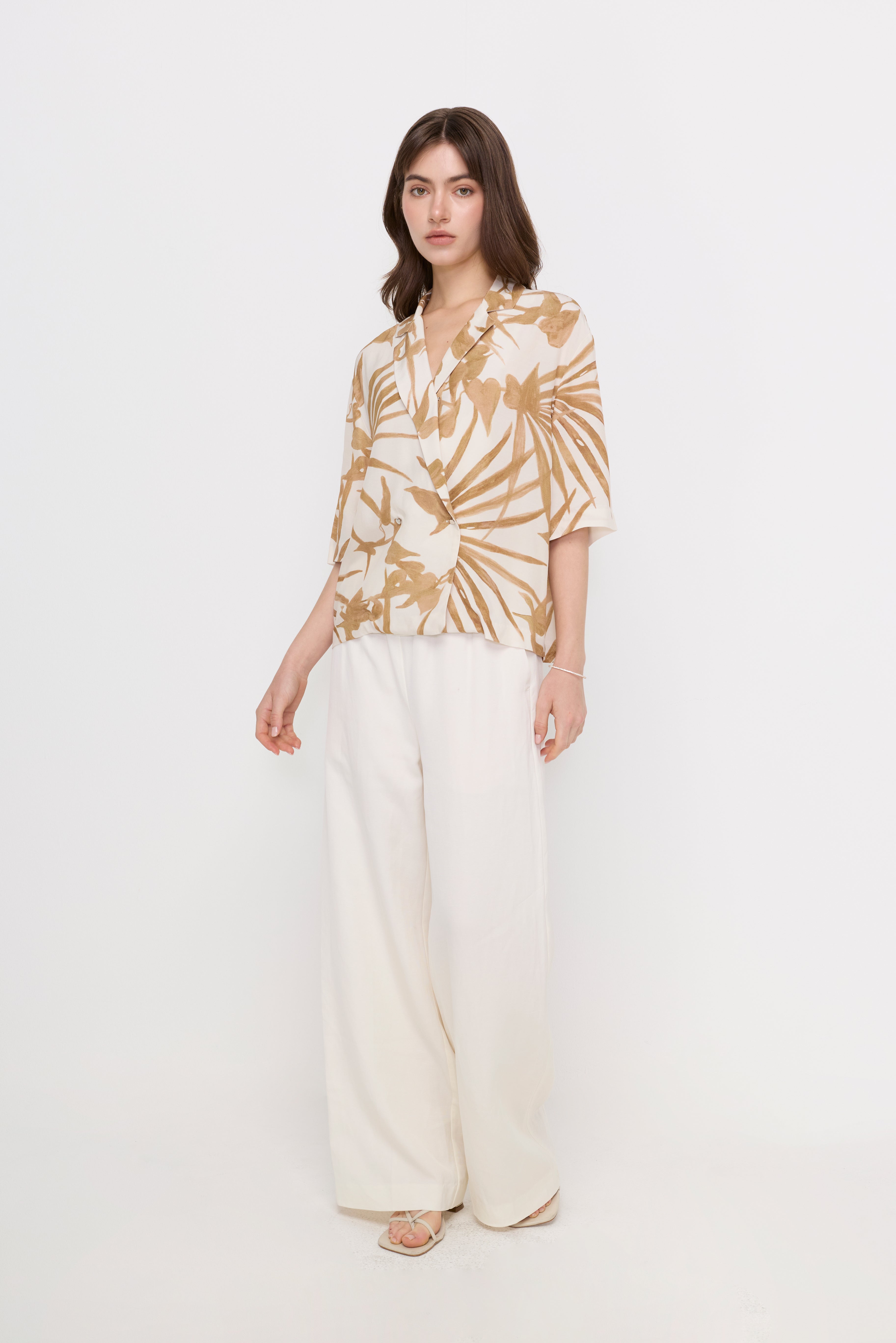 TROPICAL PRINT WRAP BLOUSE