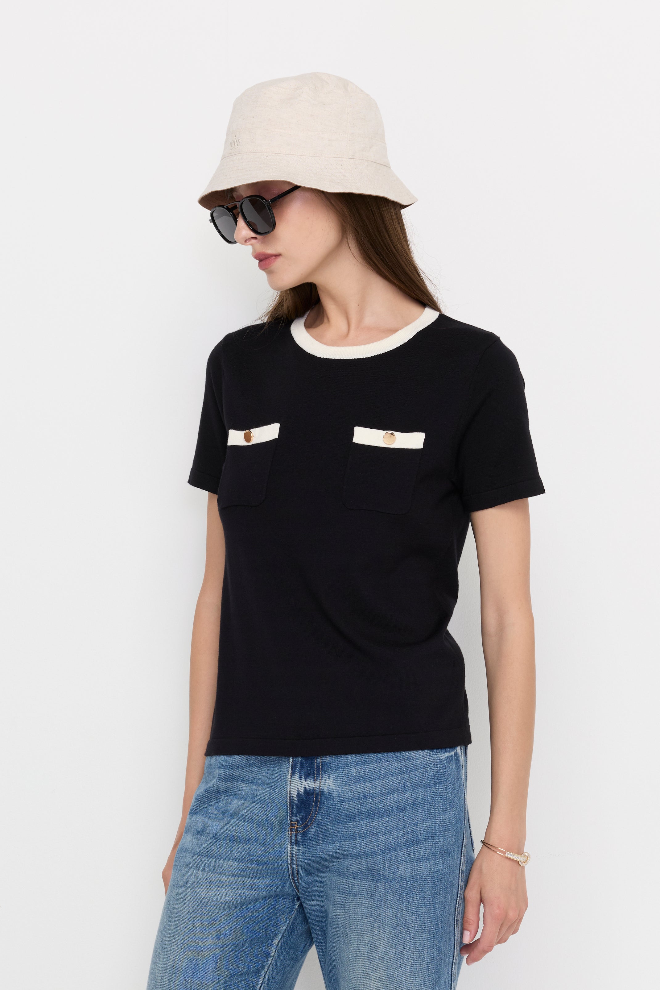 เสื้อยืดผ้าถักเจอร์ซีย์กระเป๋าหน้า 