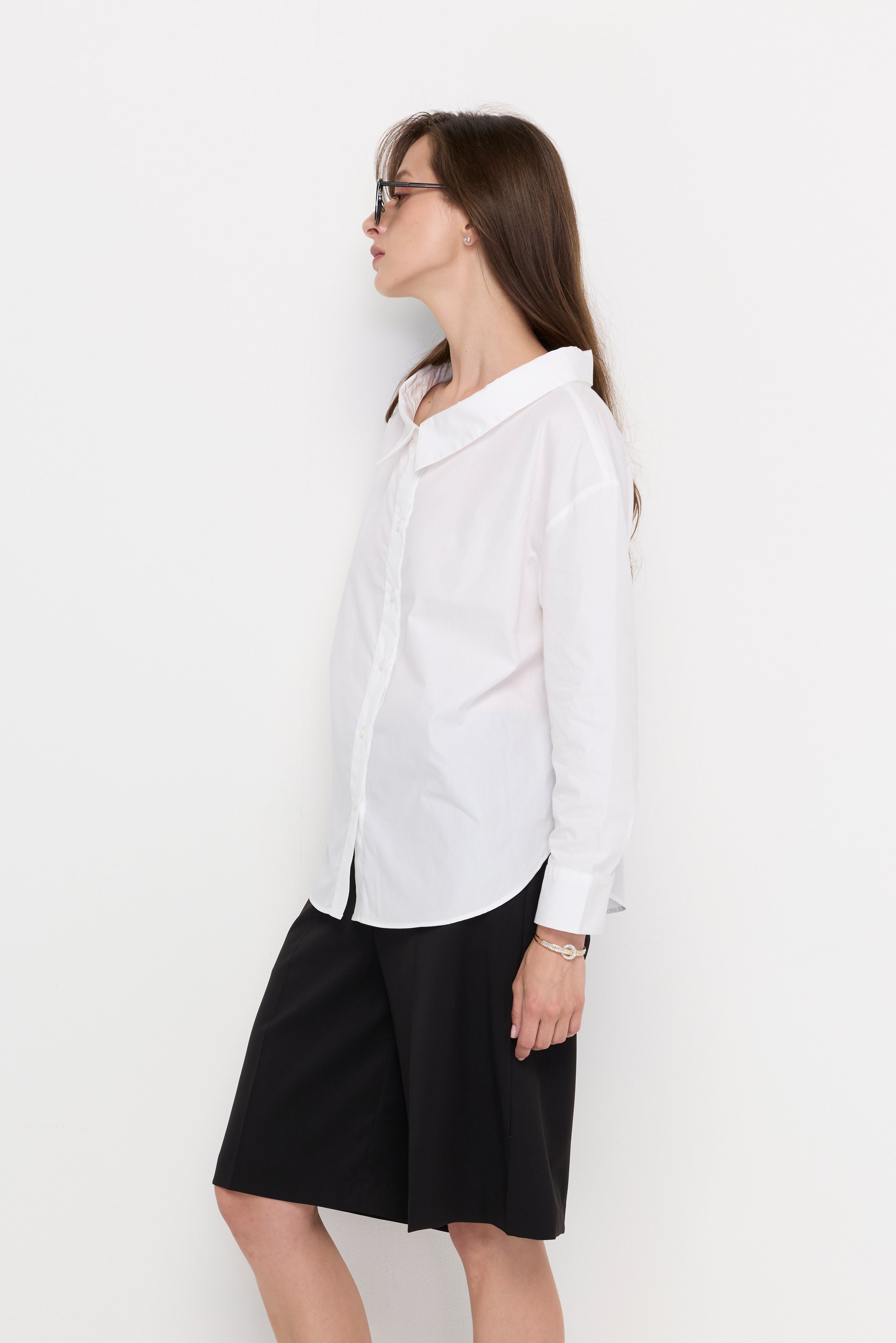 SOFT SCULPT OVERSIZED COLLAR SHIRT
