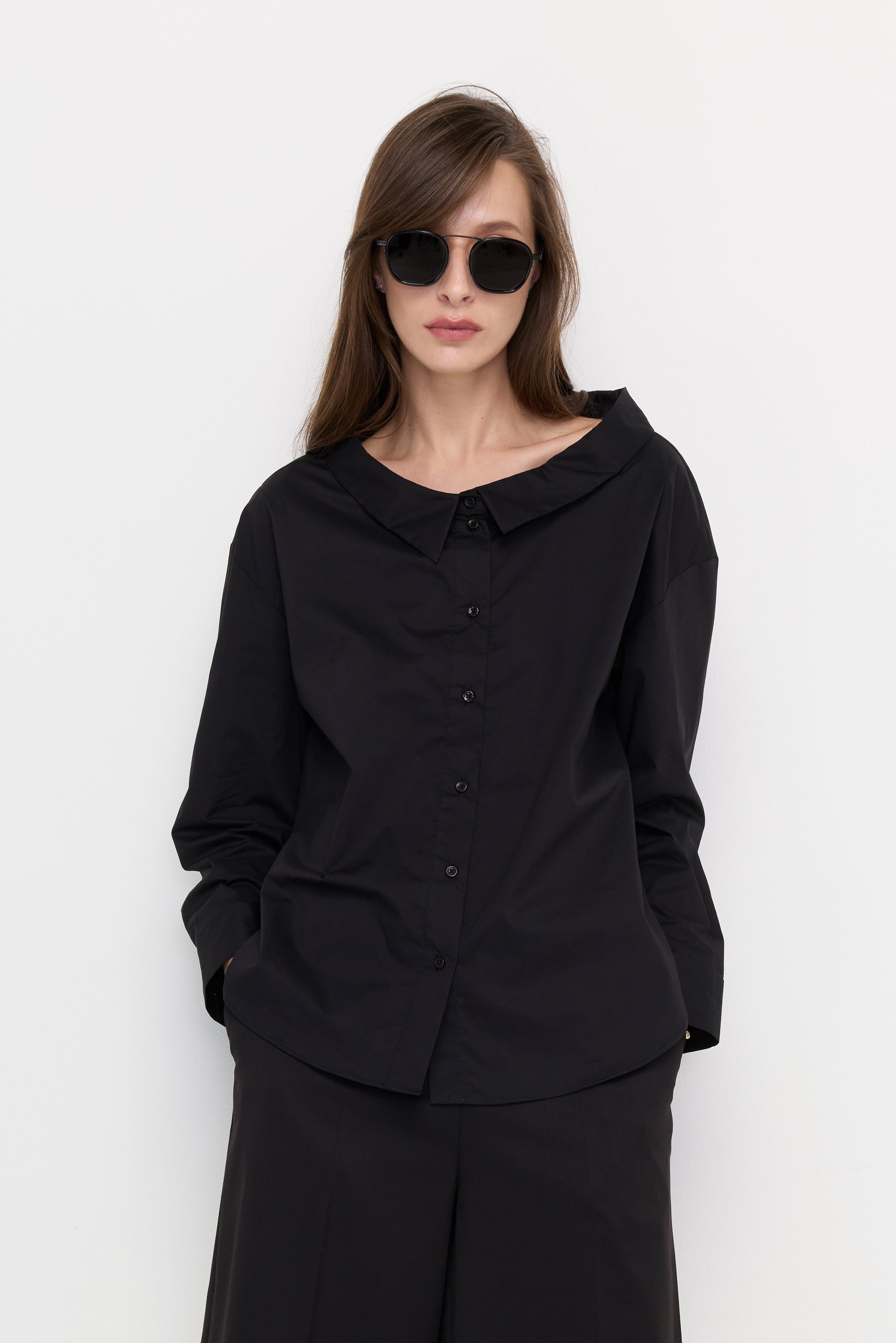 SOFT SCULPT OVERSIZED COLLAR SHIRT