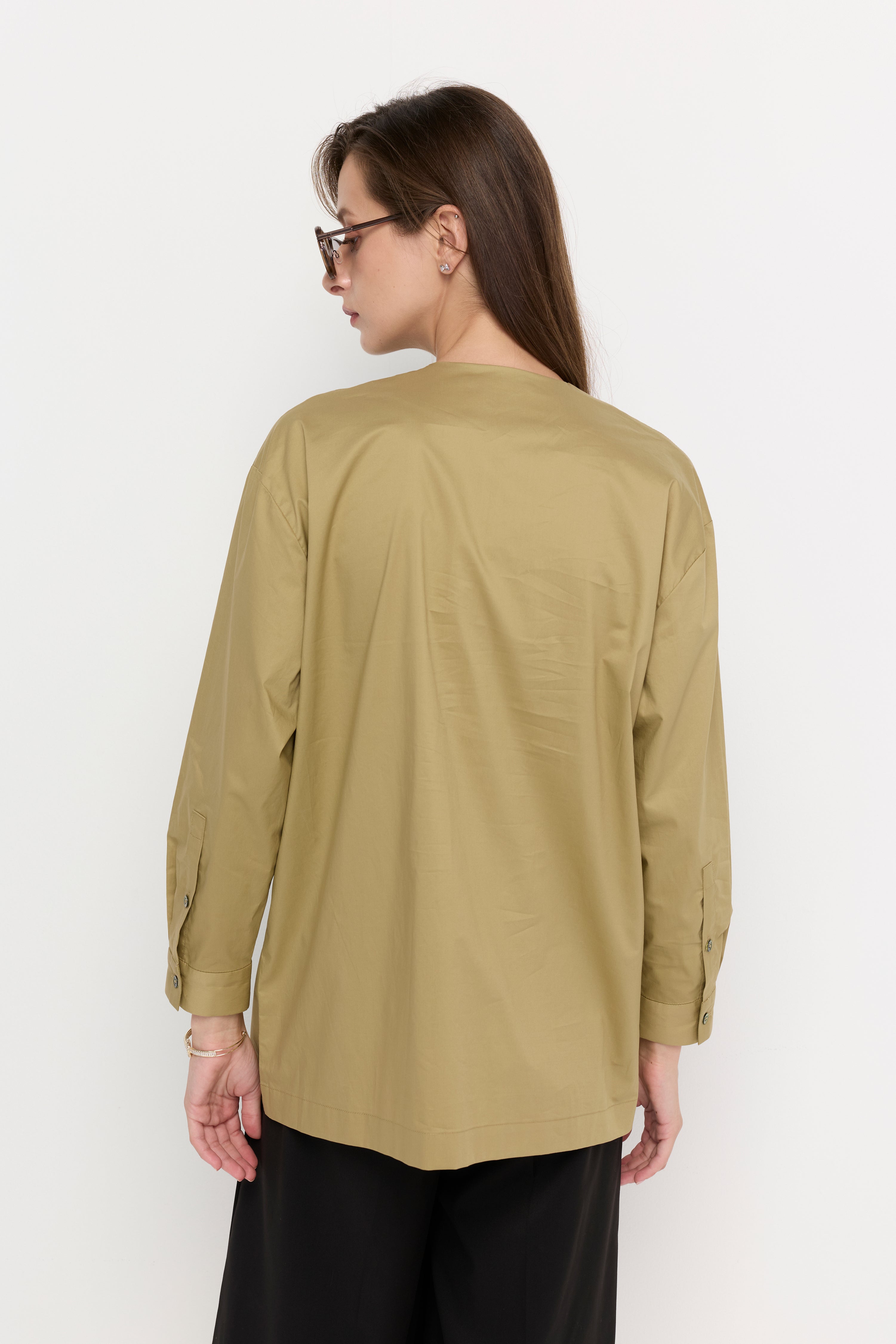 ASYMMETRIC WAIST-TUCK BLOUSE