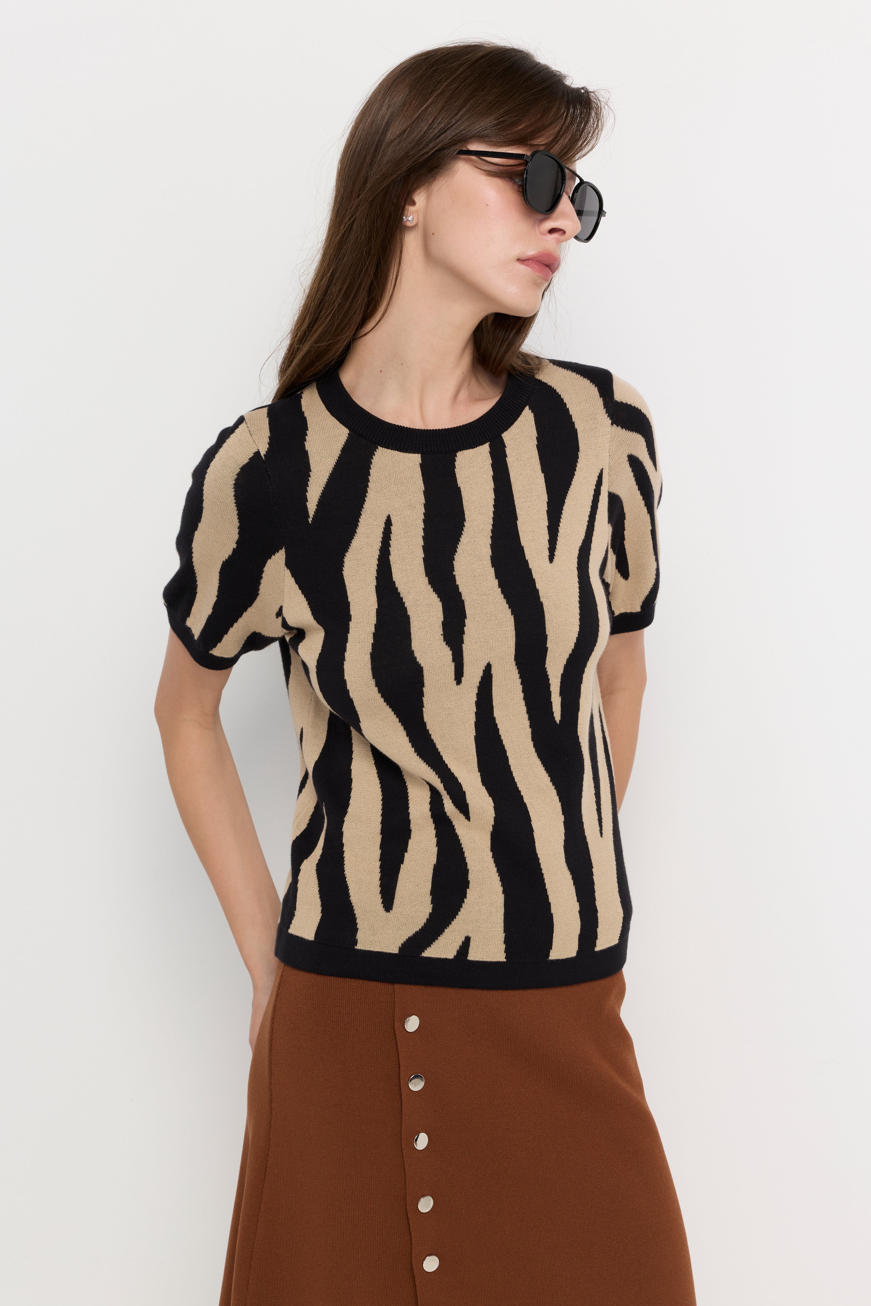 เสื้อถัก WILD GRACE