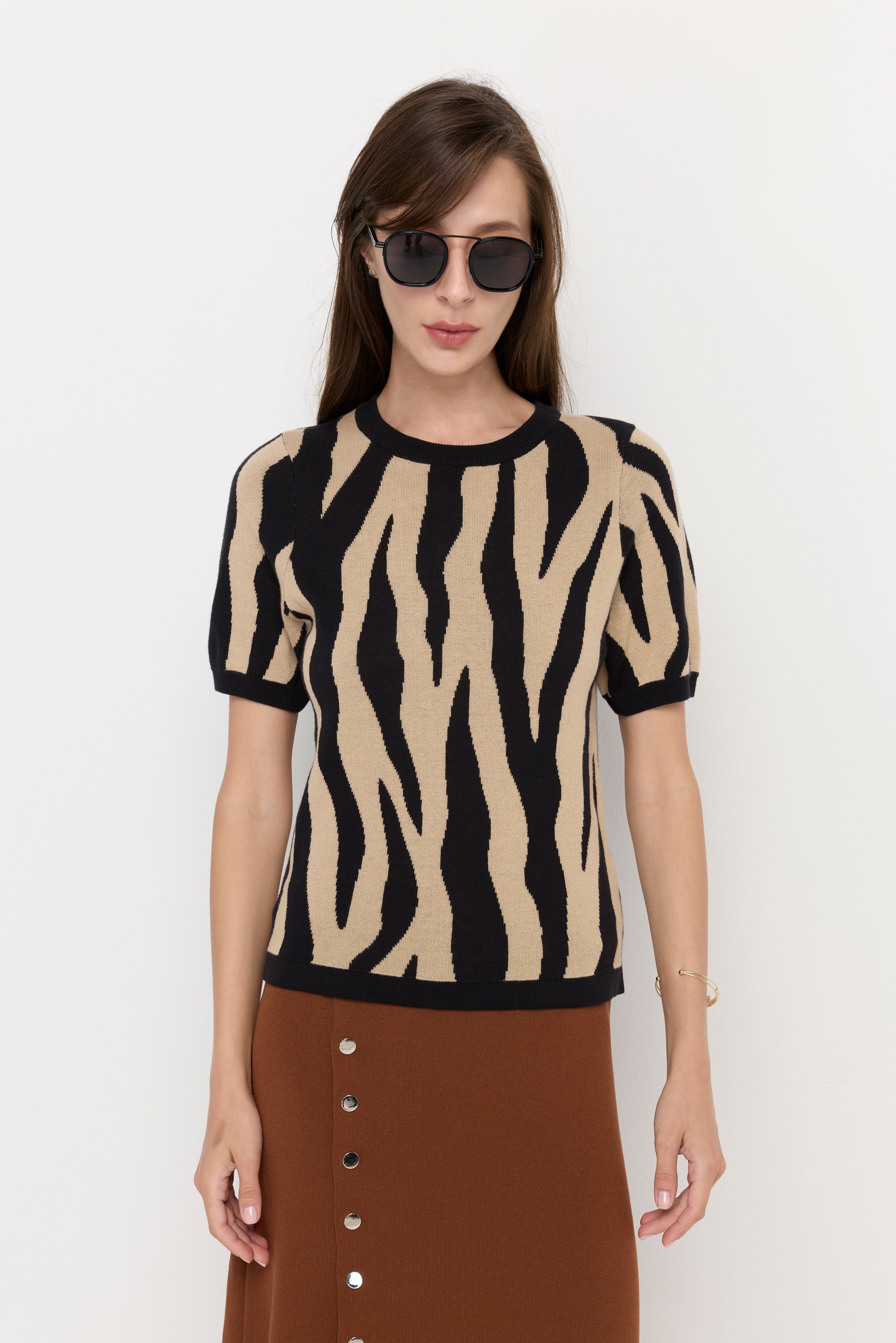 เสื้อถัก WILD GRACE