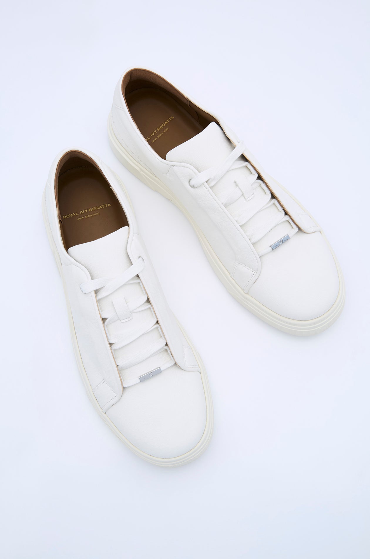 GRAINED SNEAKERS WITH MINIMAL LACES