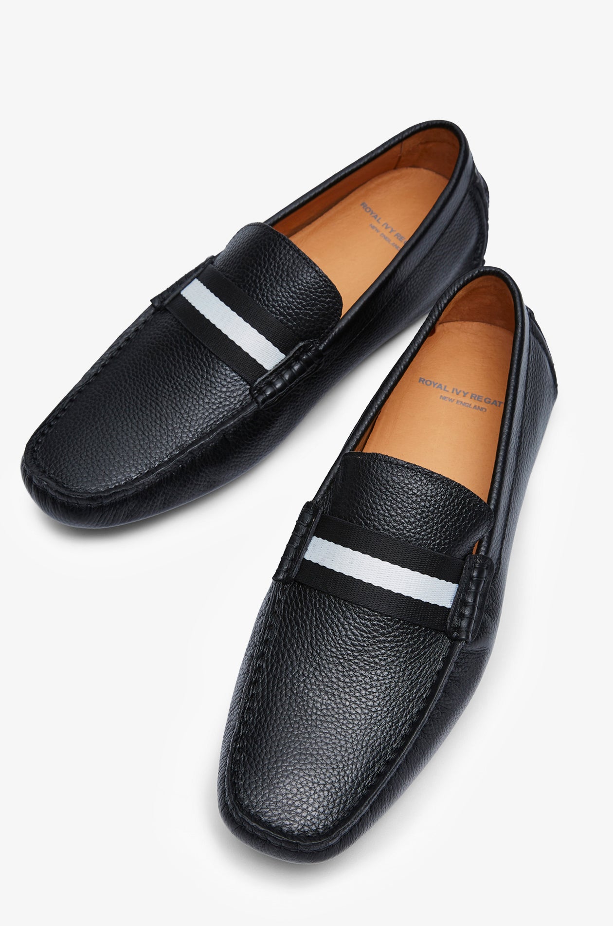 GRAINED LEATHER LOAFERS