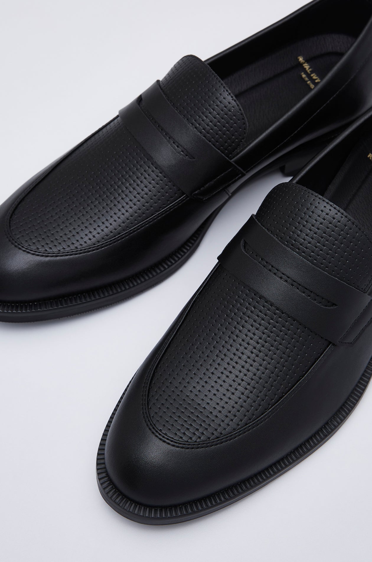 TEXTURED LEATHER PENNY LOAFERS