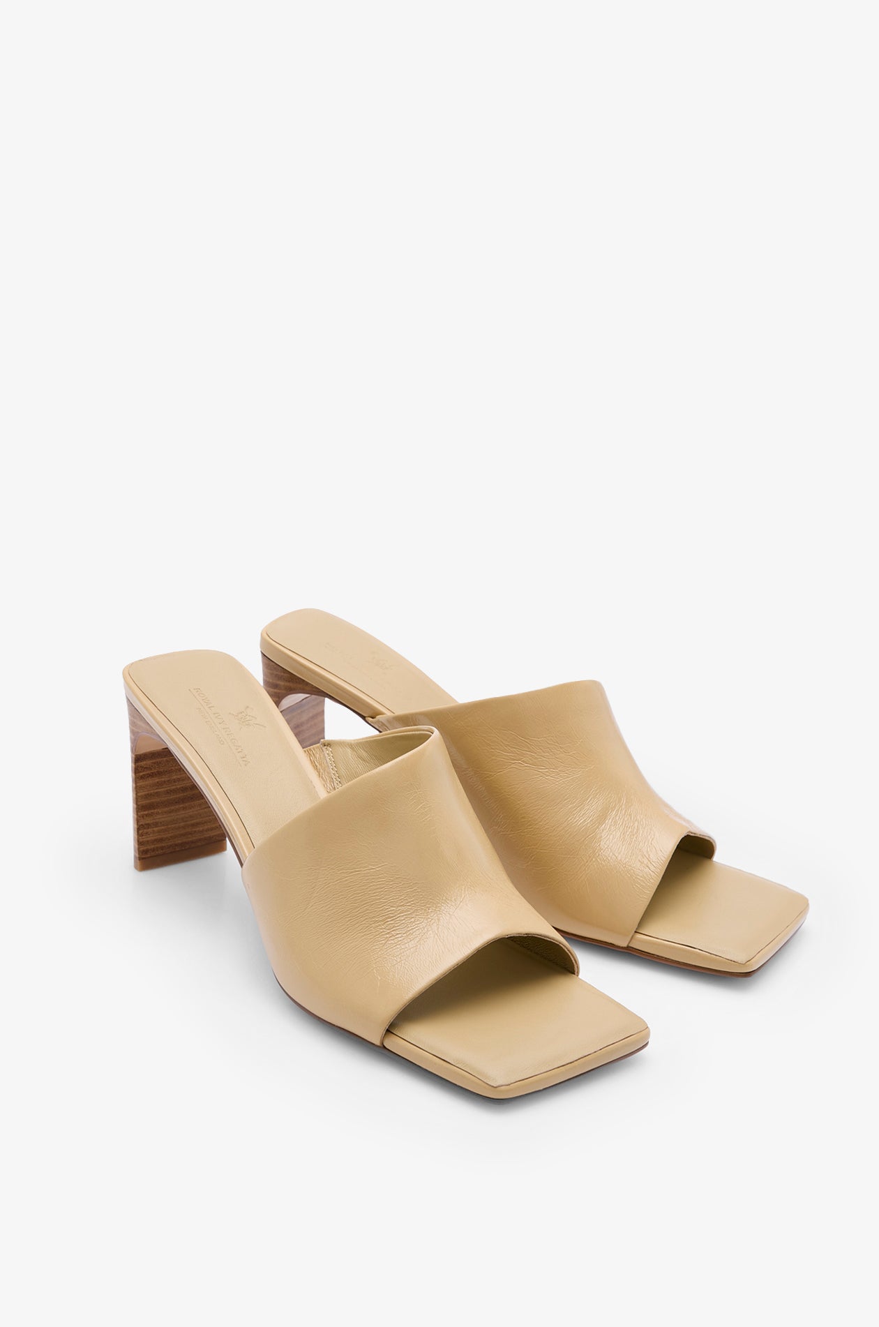 MINIMAL LEATHER BLOCK HEELS