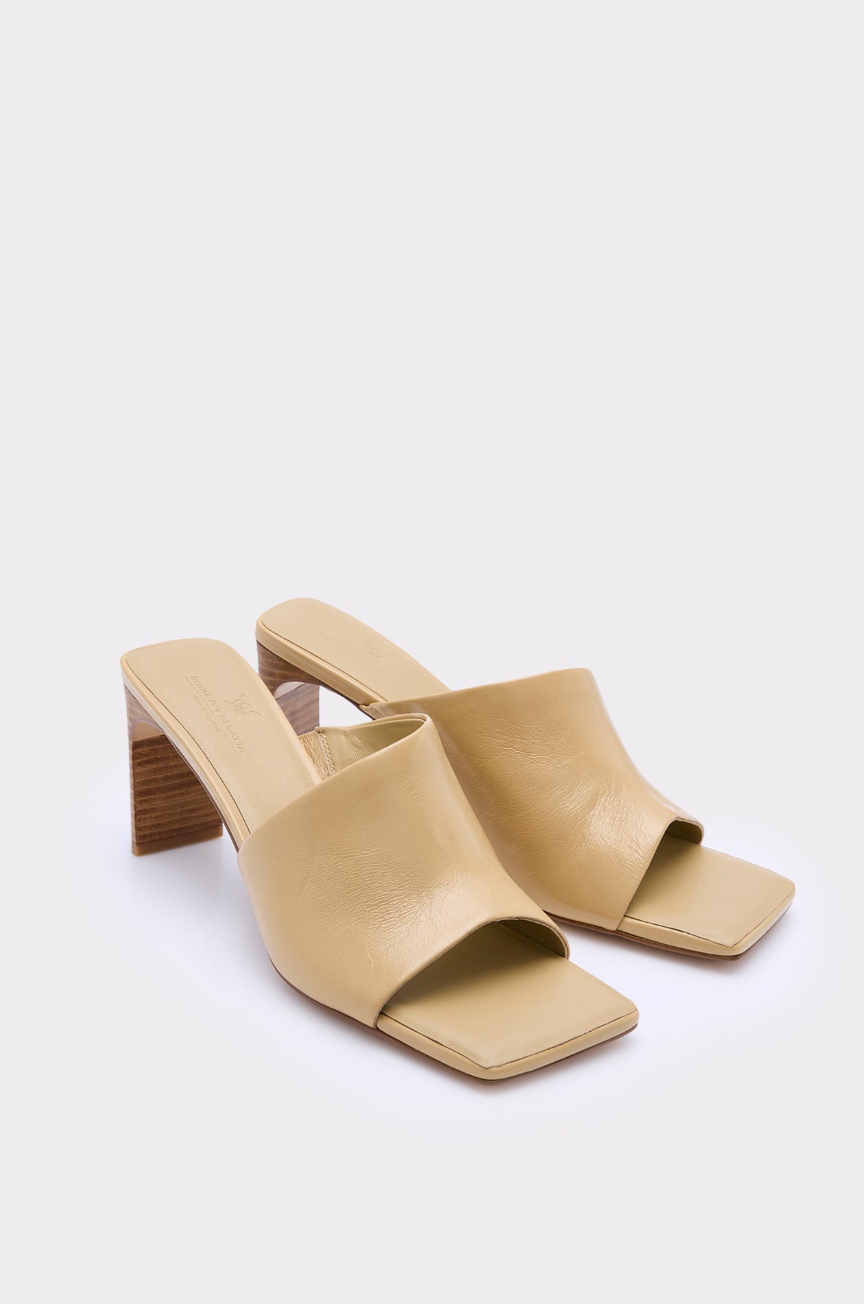 MINIMAL LEATHER BLOCK HEELS