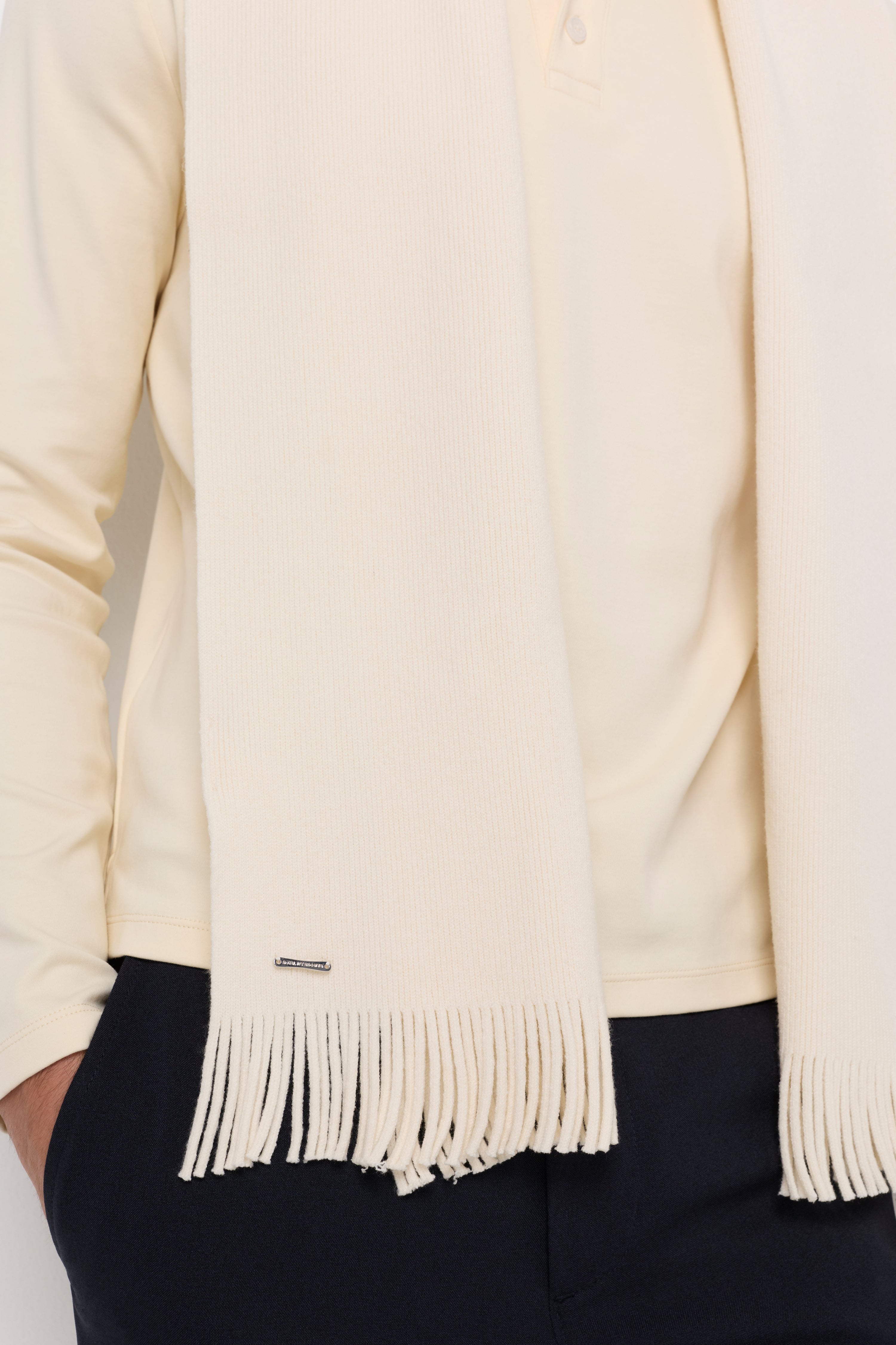 RIBBED KNIT SCARF