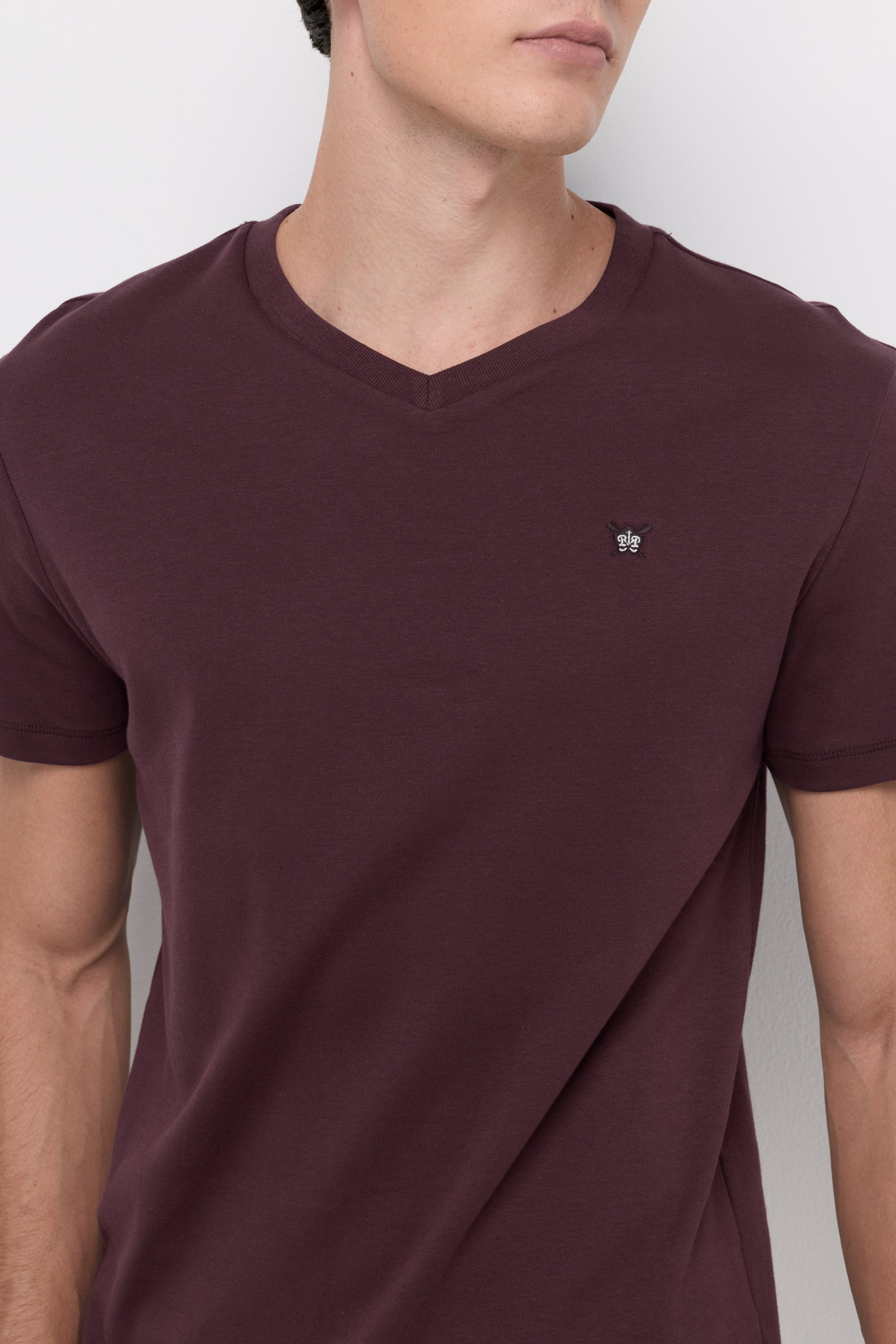 V NECK T-SHIRT COTTON JERSEY