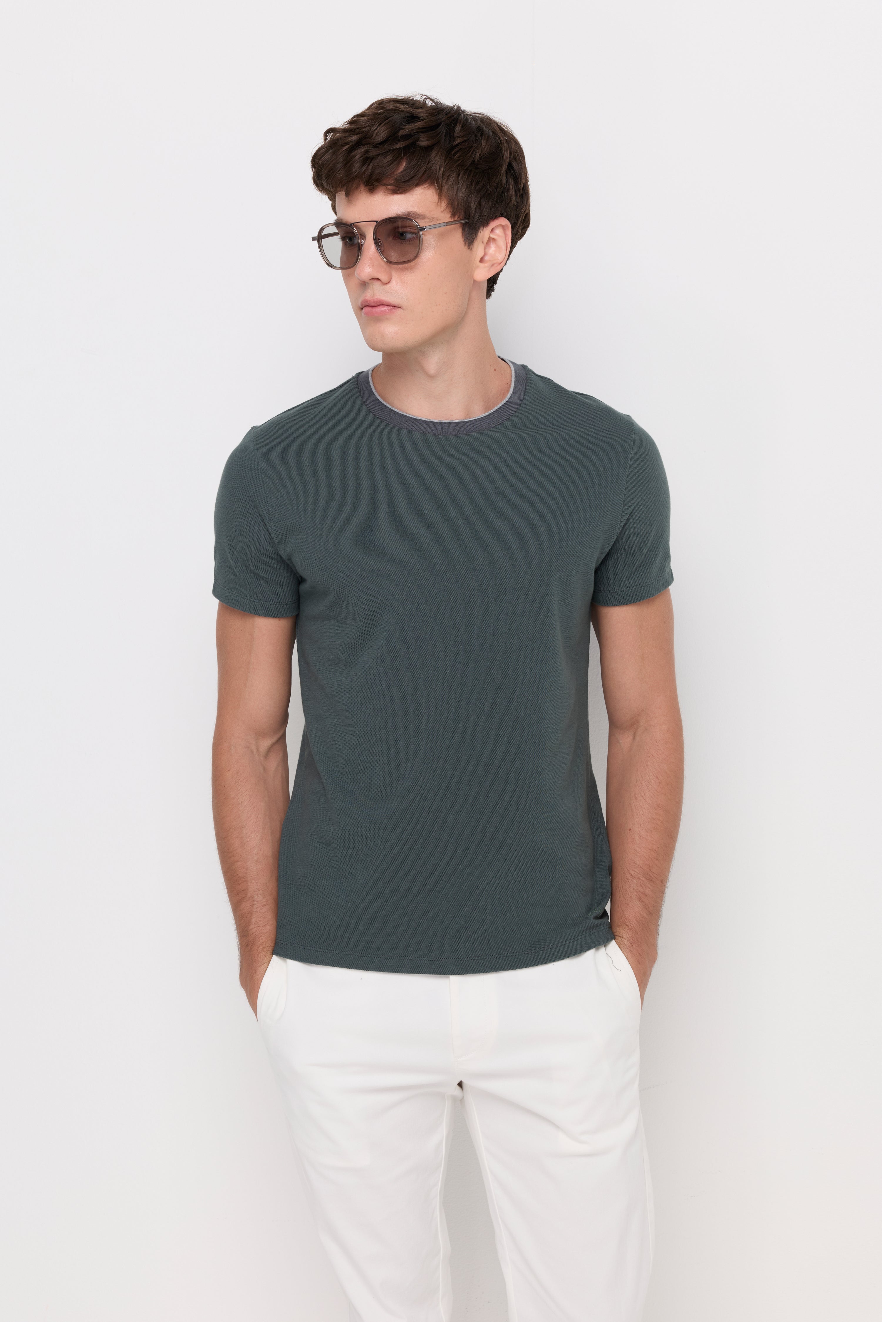 PIQUE SHORT SLEEVE ROUND NECK T-SHIRT