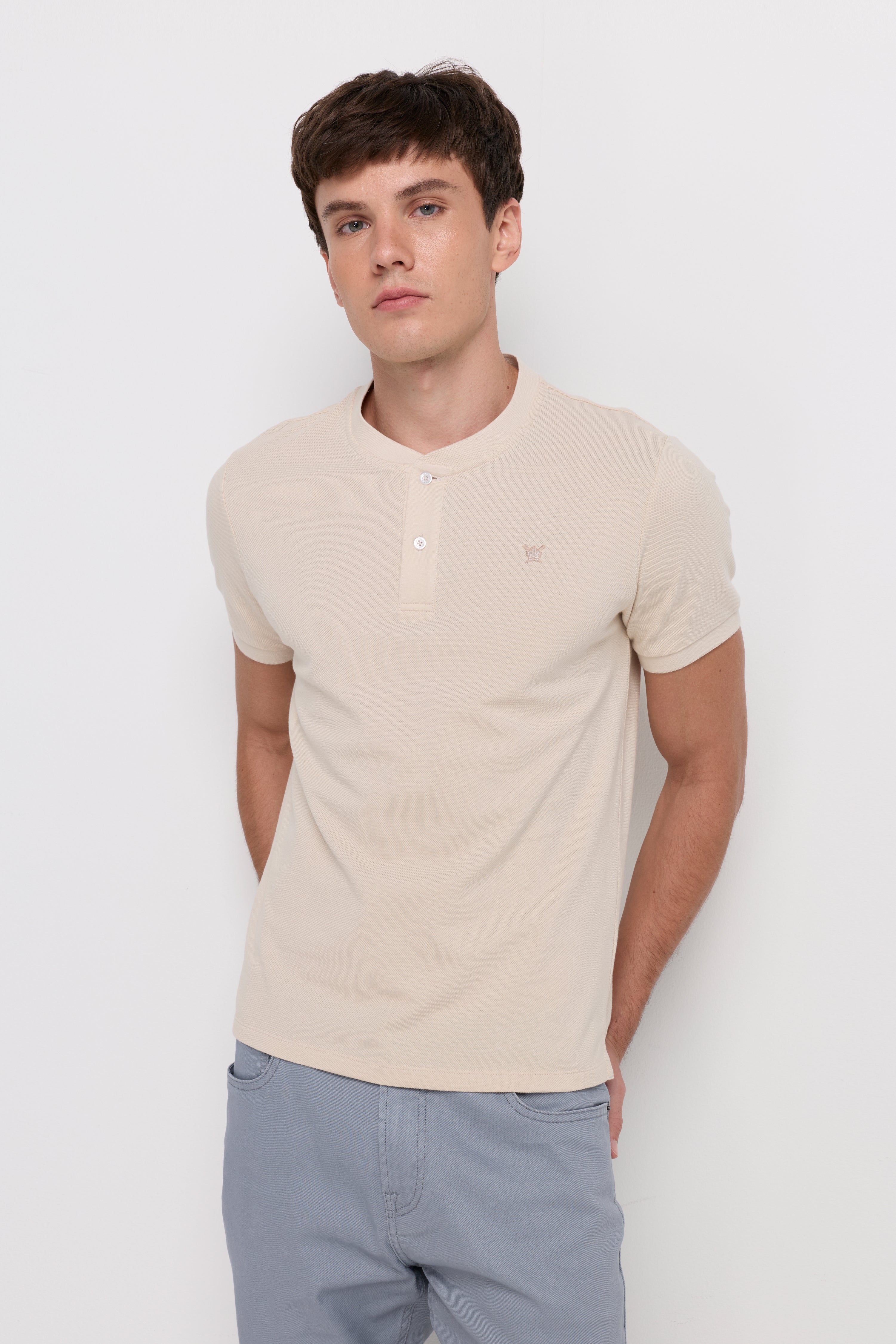 TEXTURED HENLEY KNIT T-SHIRT
