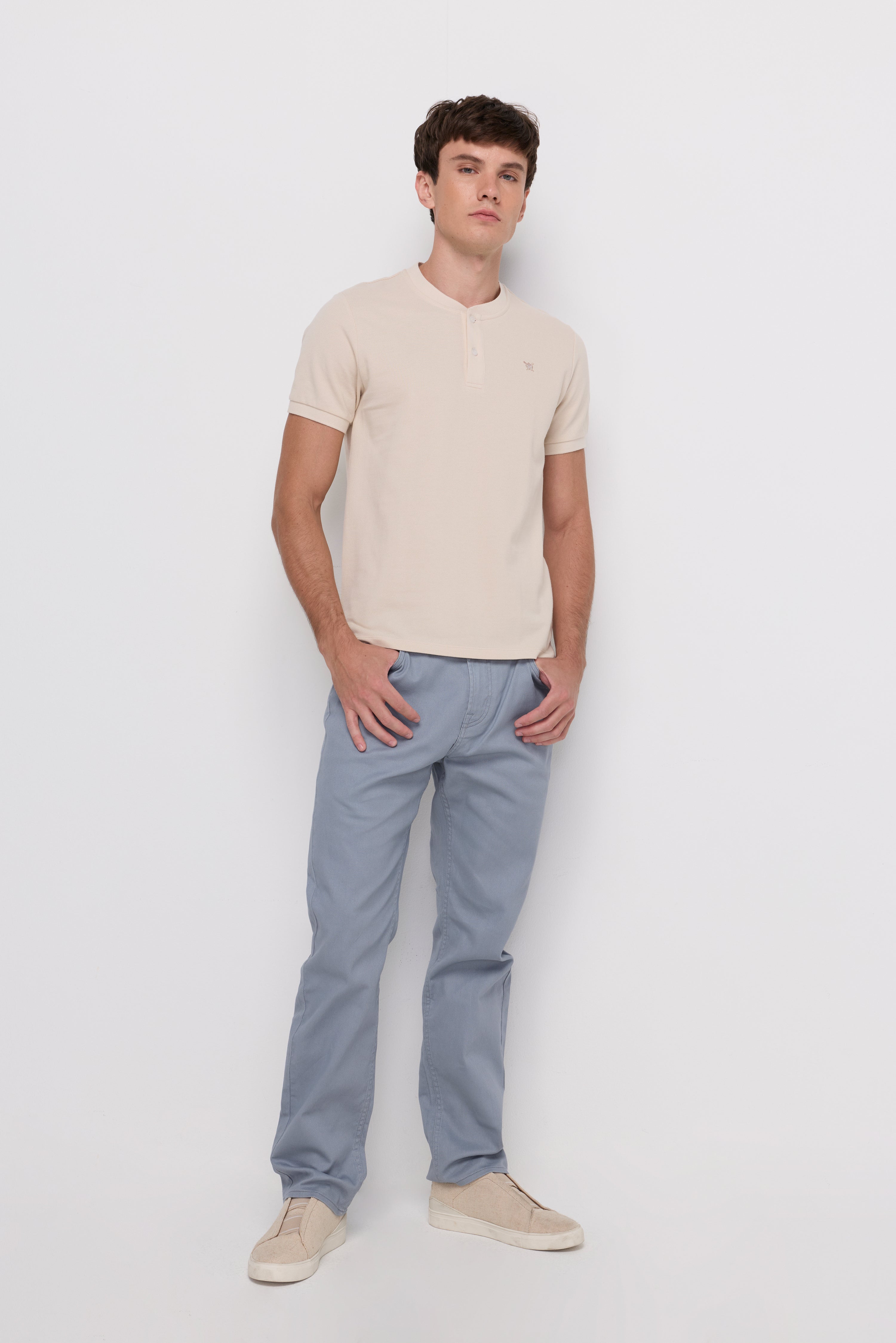 TEXTURED HENLEY KNIT T-SHIRT