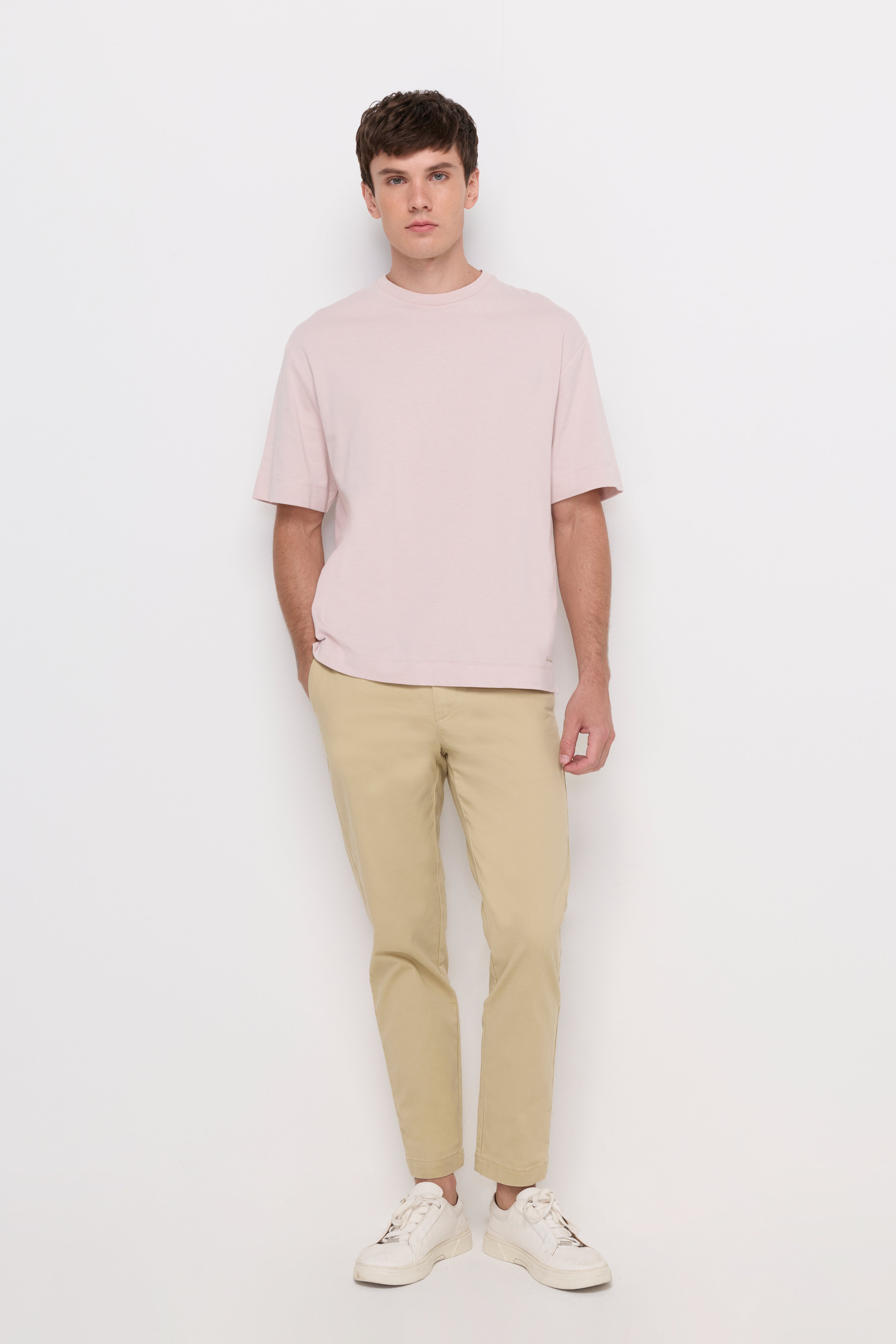 PREMIUM ESSENTIAL CREW NECK T-SHIRT