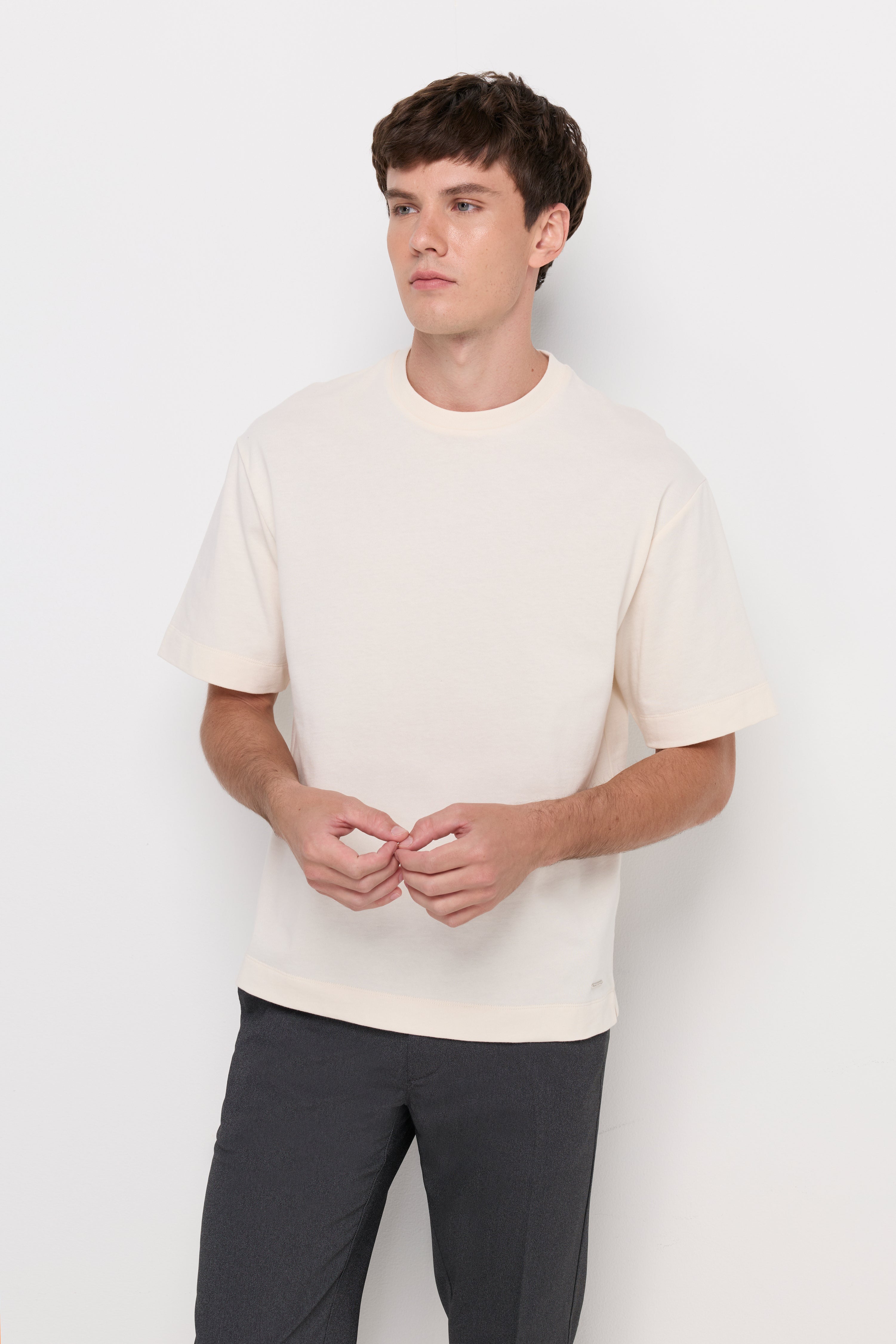 PREMIUM ESSENTIAL CREW NECK T-SHIRT