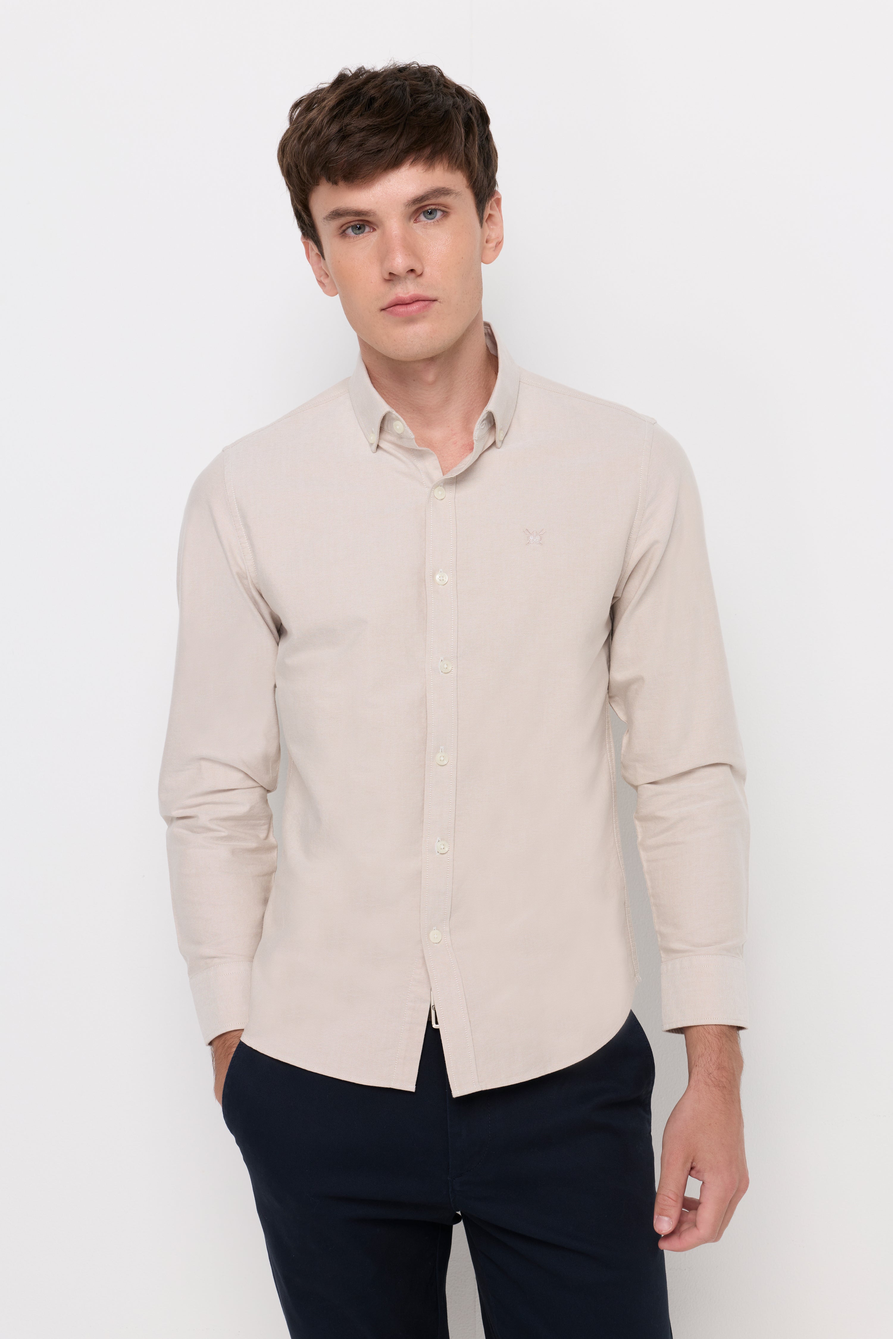 SIGNATURE OXFORD BUTTON-DOWN SHIRT