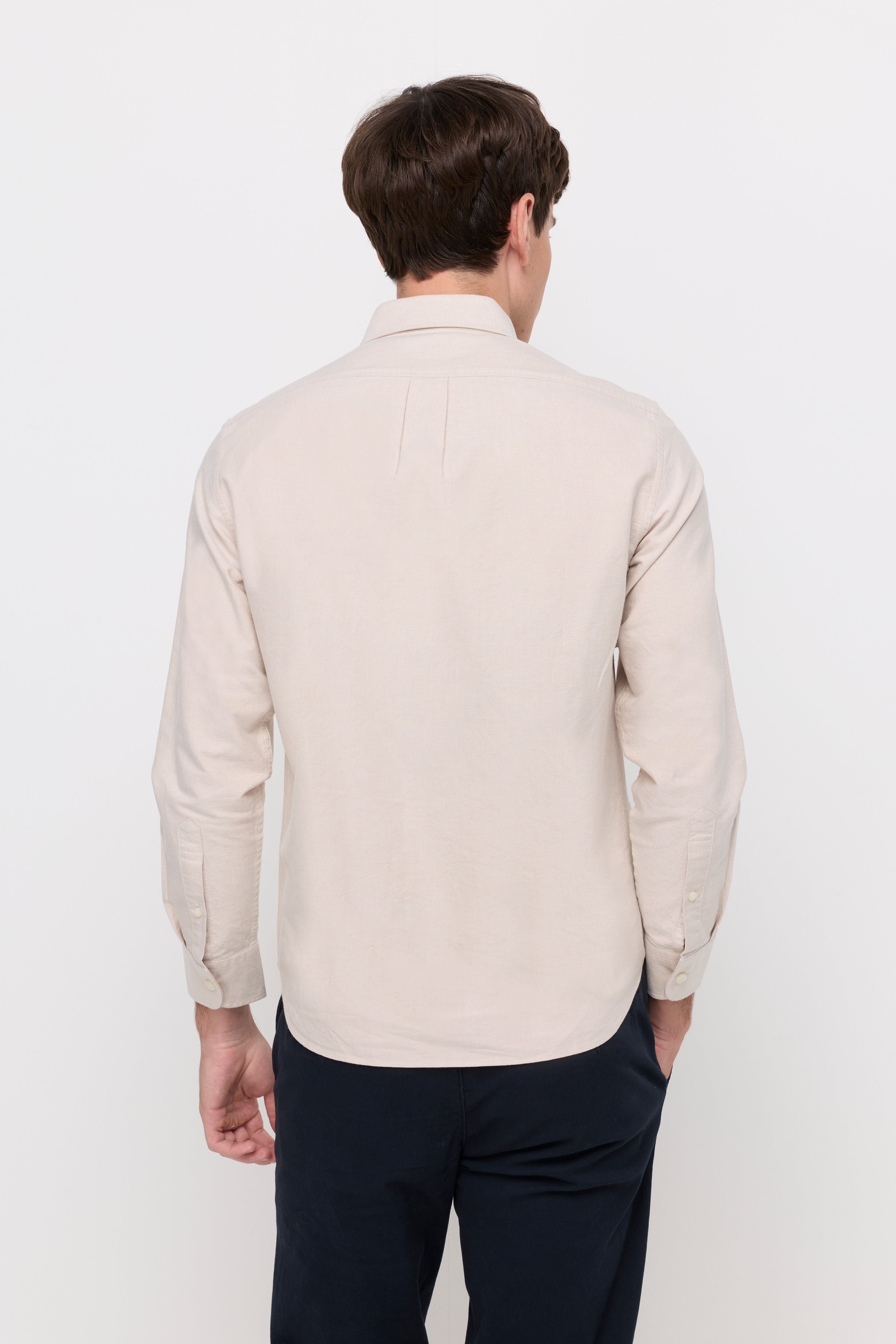 SIGNATURE OXFORD BUTTON-DOWN SHIRT