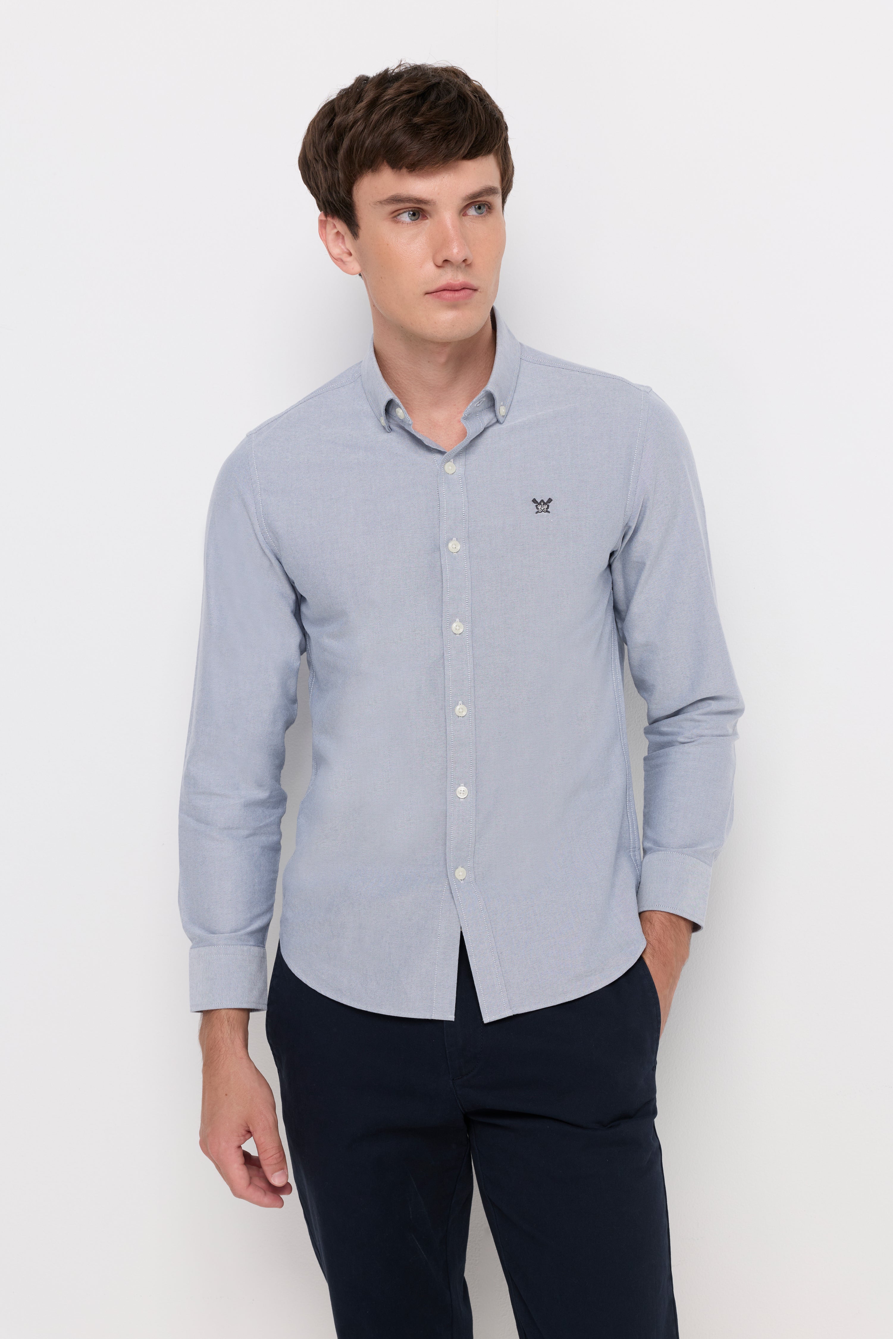 SIGNATURE OXFORD BUTTON-DOWN SHIRT