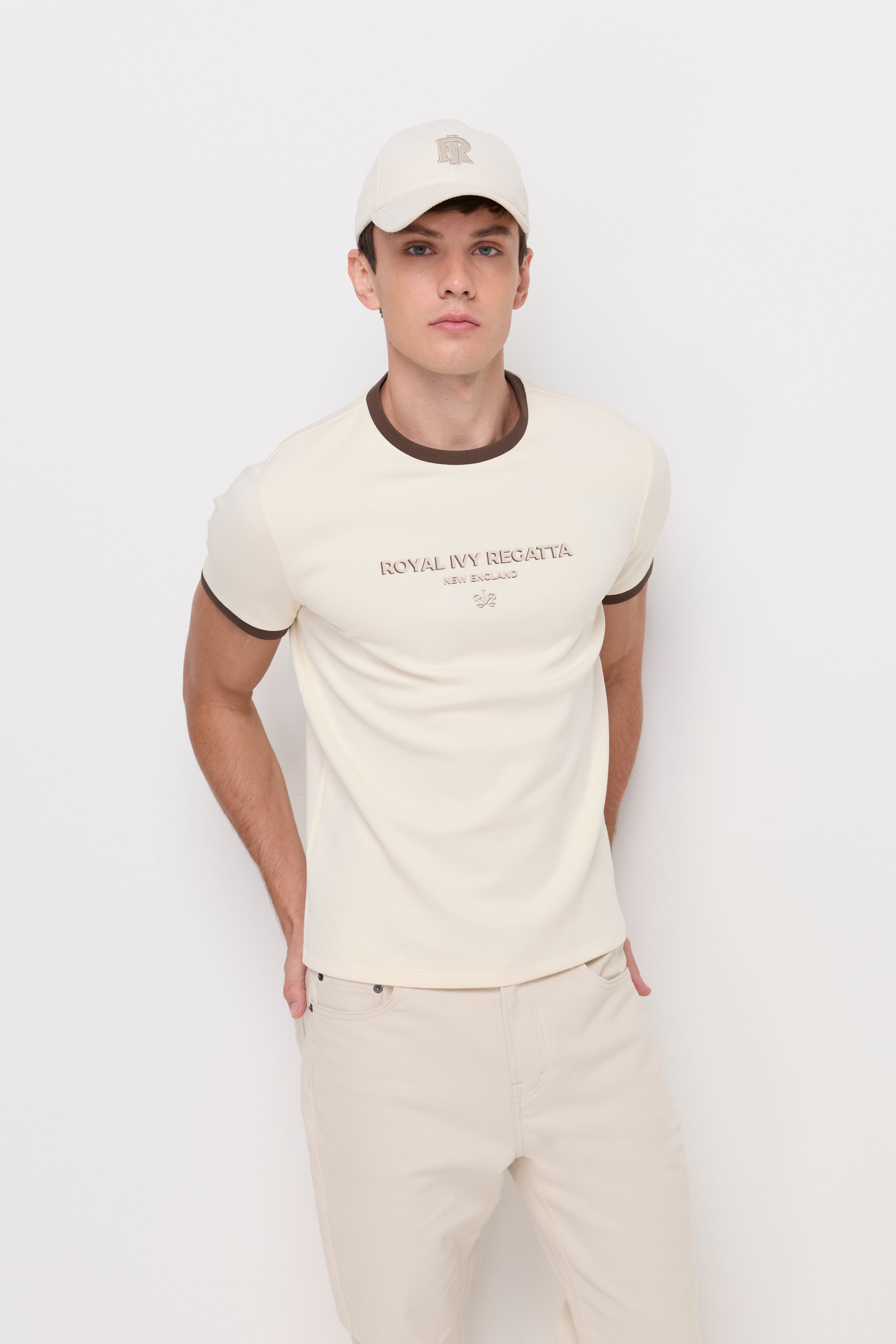 CONTRAST COLLAR TEE