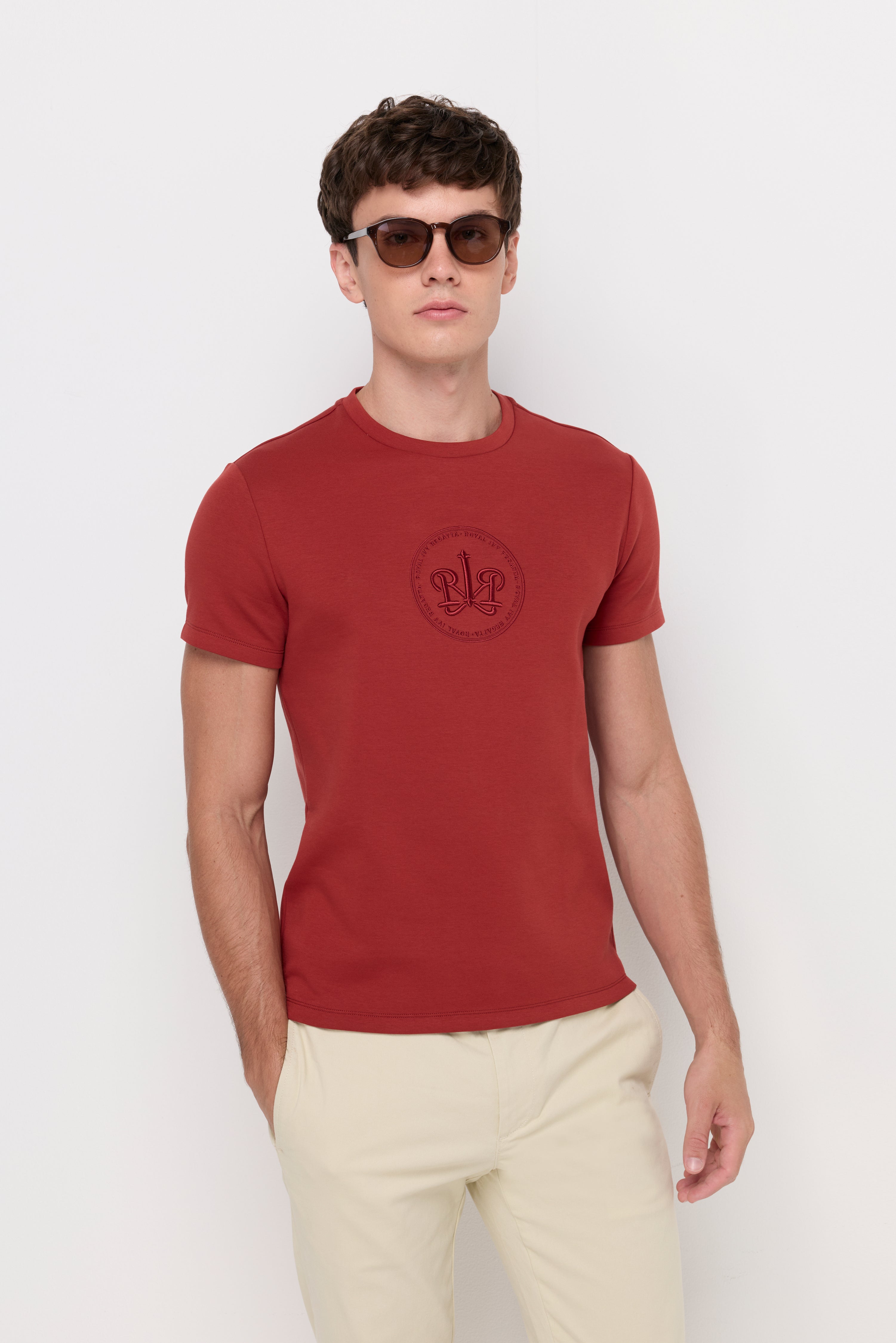 EMBROIDERED CREST T-SHIRT