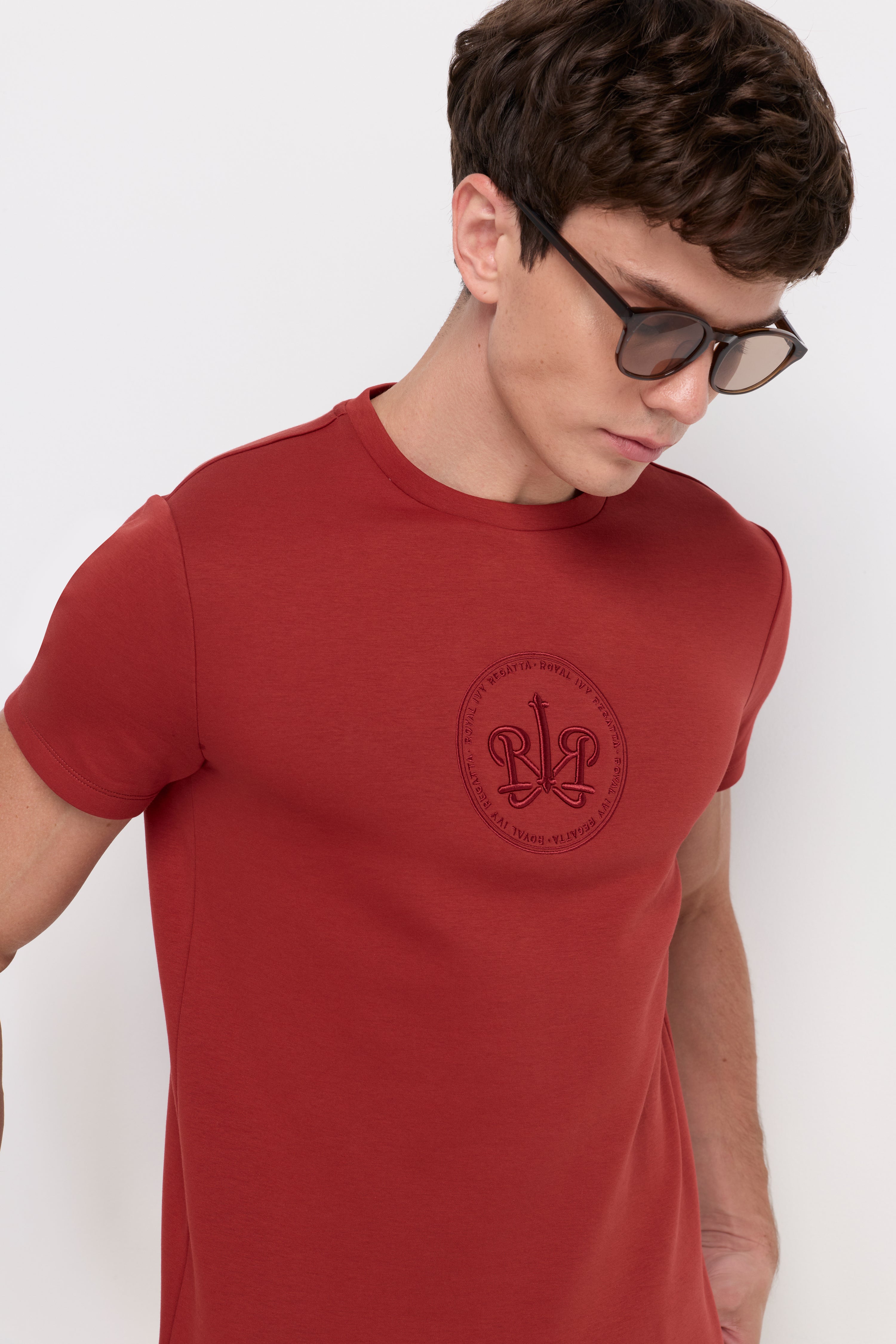 EMBROIDERED CREST T-SHIRT