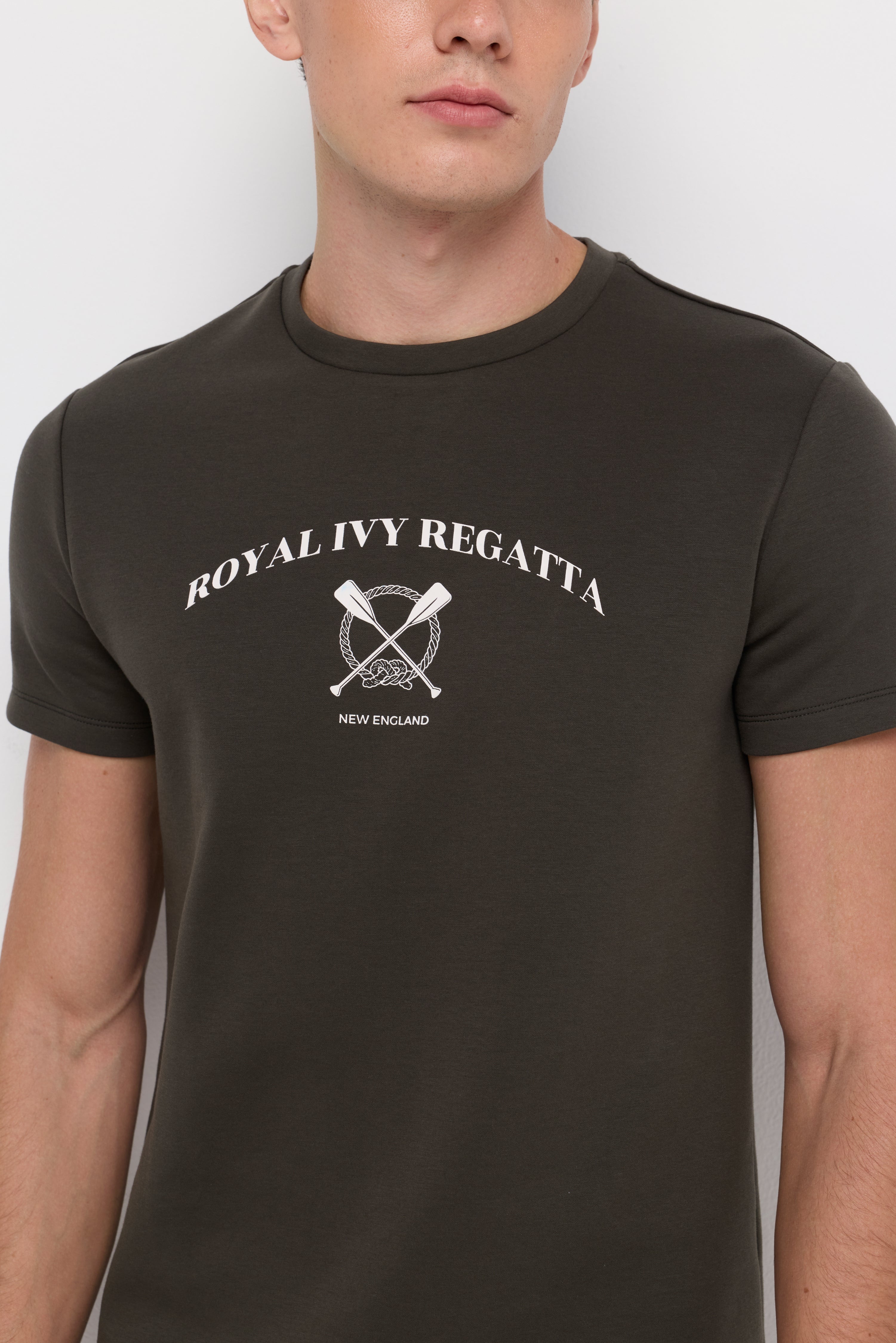 CLASSIC CREST T-SHIRT