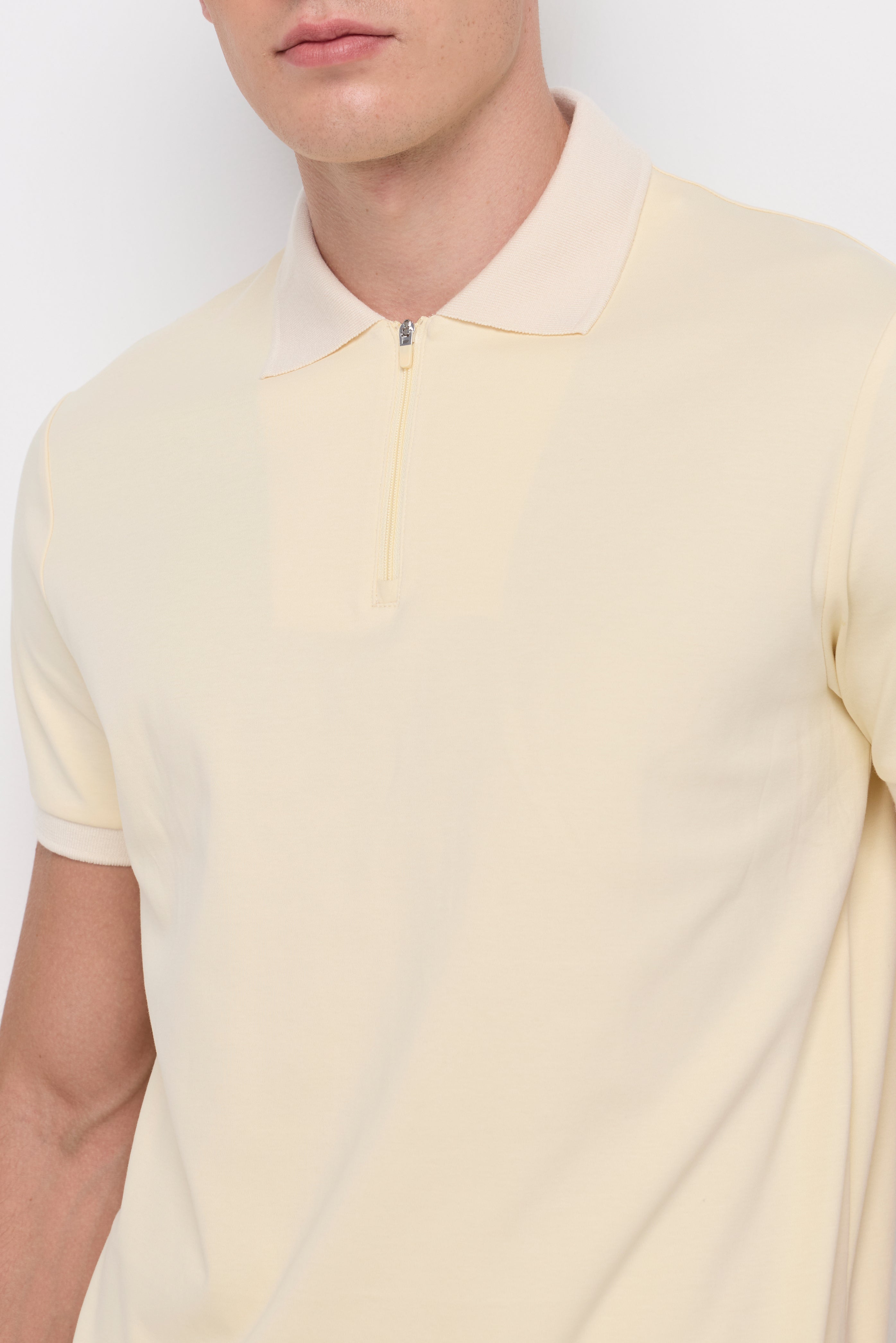 เสื้อโปโลถักคอซิป