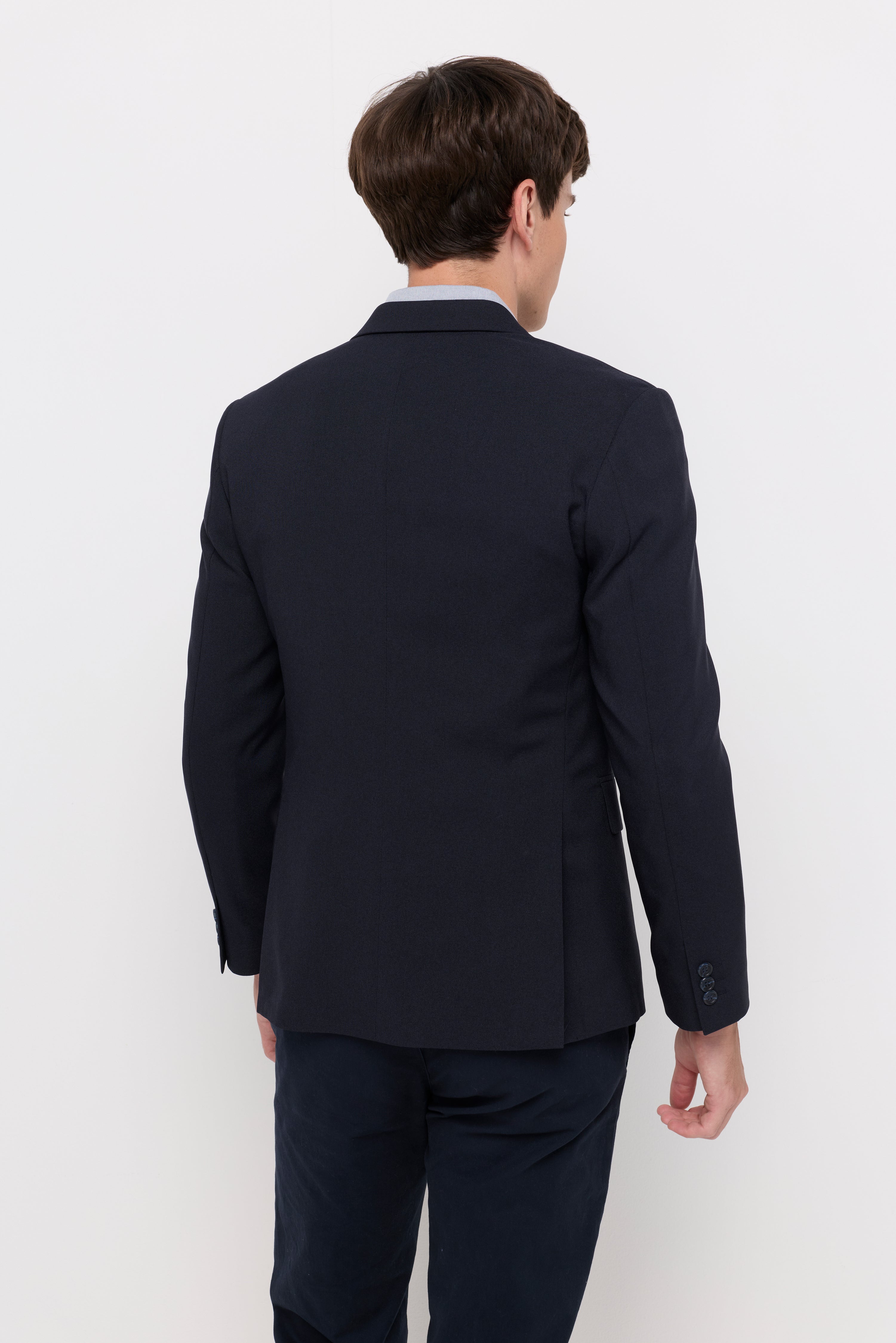 CLASSIC TAILORED NAVY BLAZER