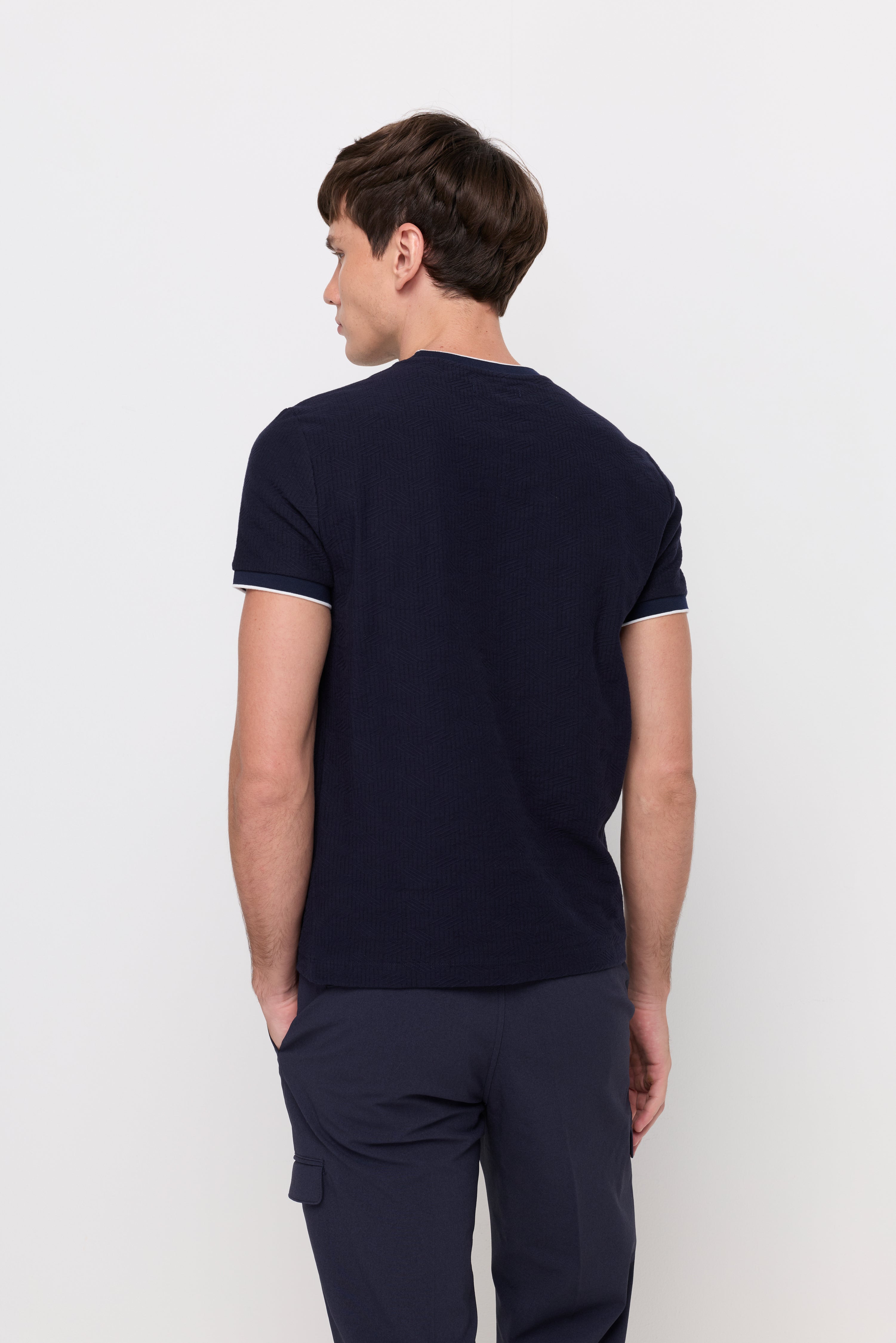CONTRAST TRIM LOGO KNIT T-SHIRT