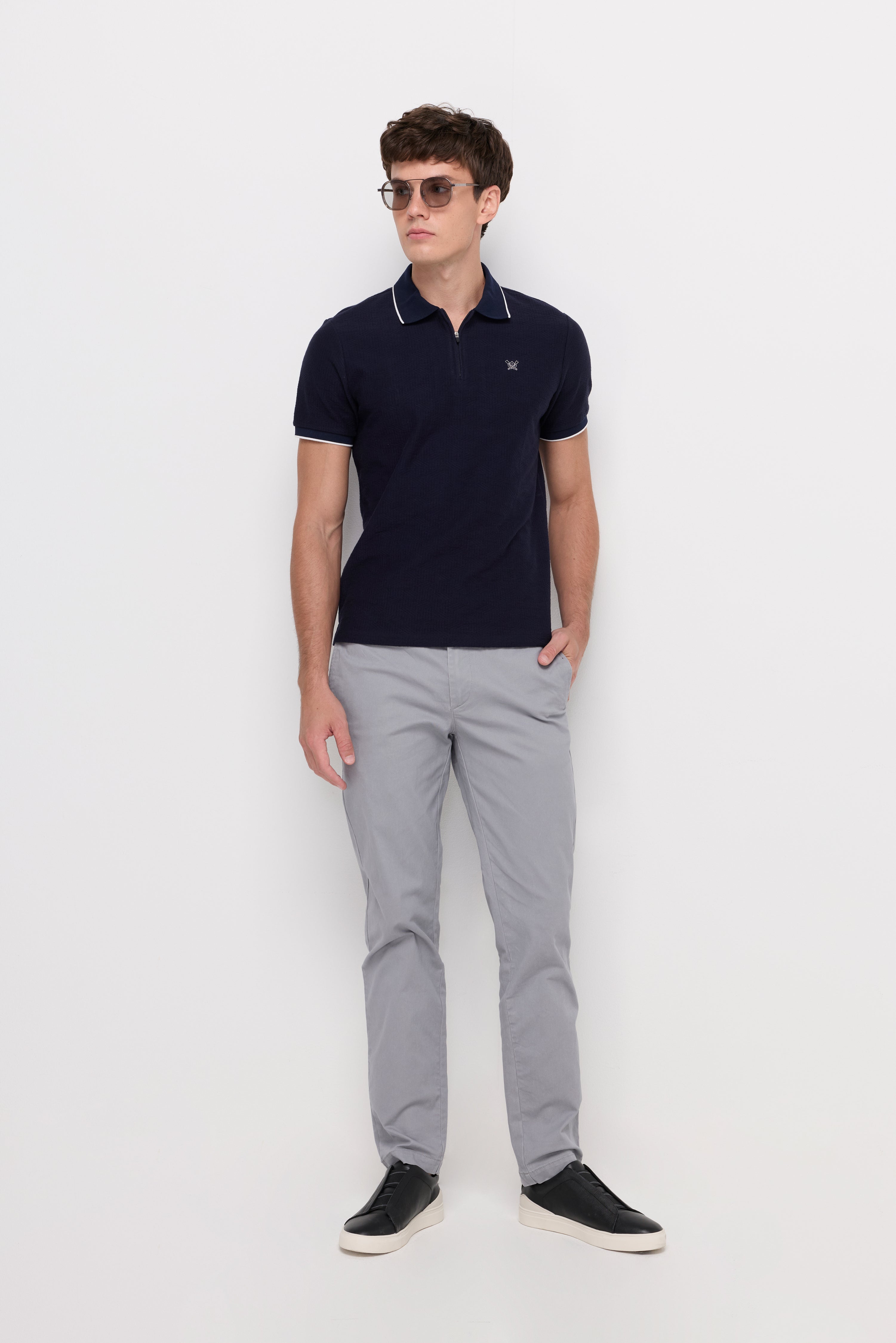 CONTRAST TRIM ZIP POLO