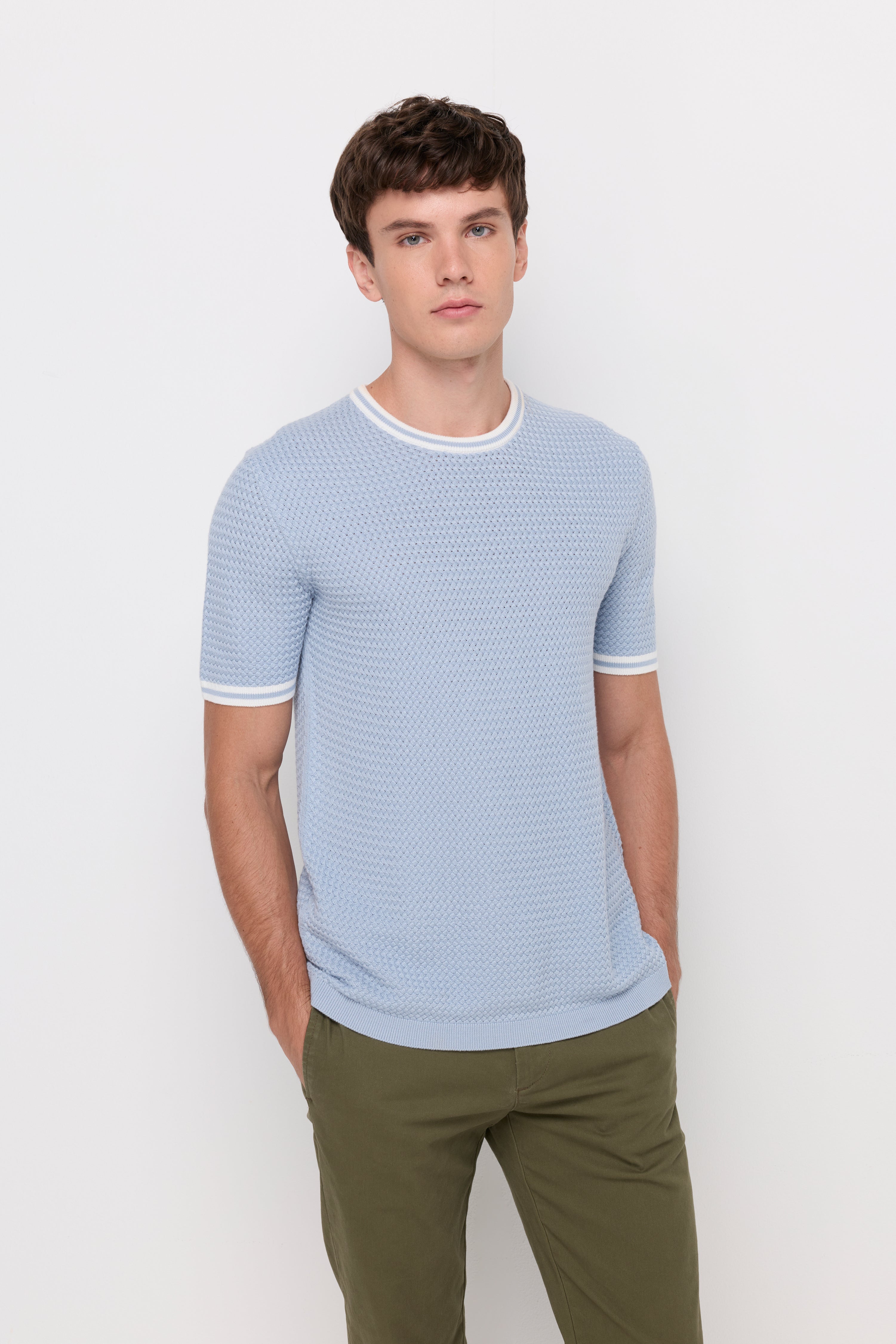 CONTRAST TRIM TEXTURED KNIT T-SHIRT