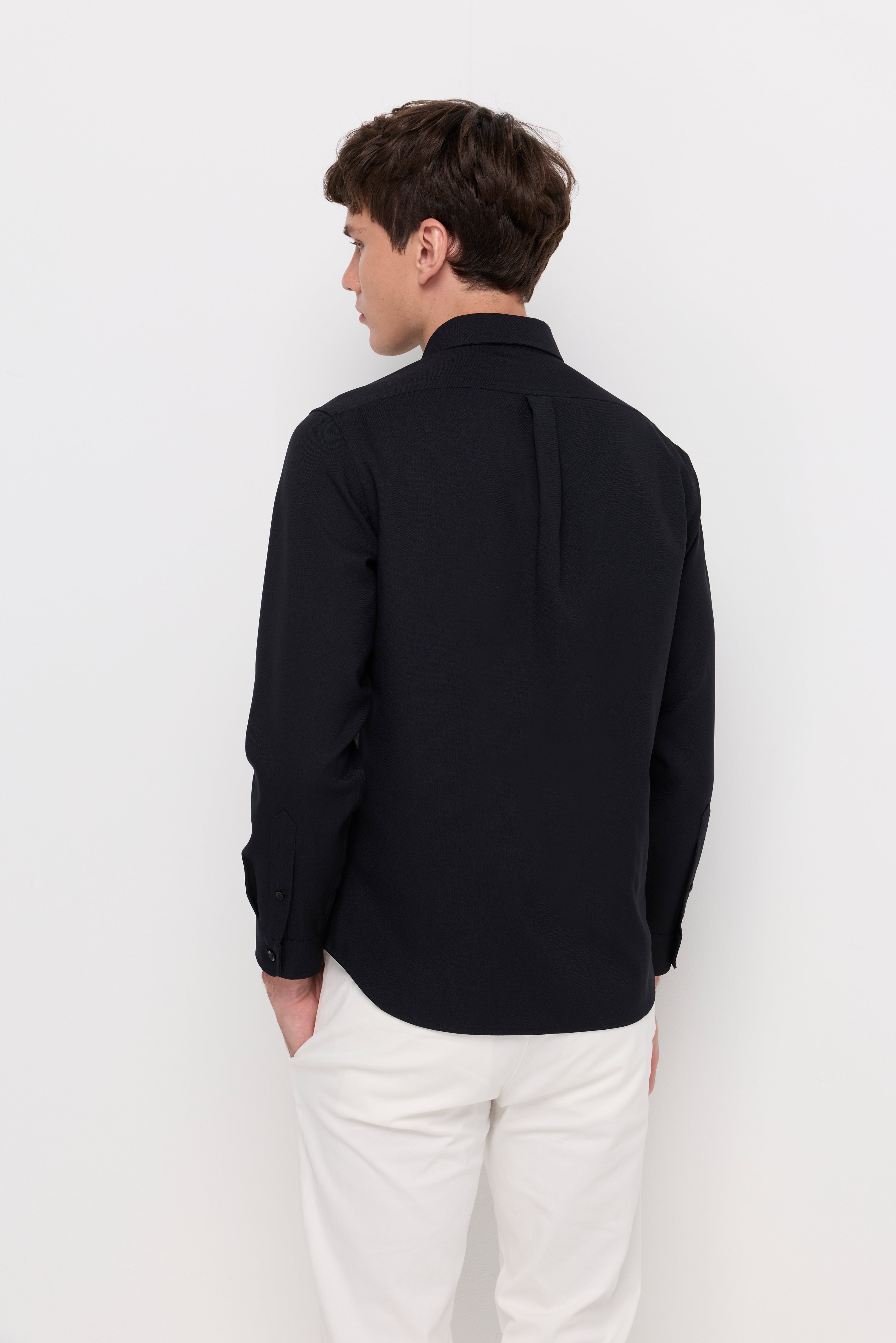 TEXTURED EMBROIDERED SHIRT