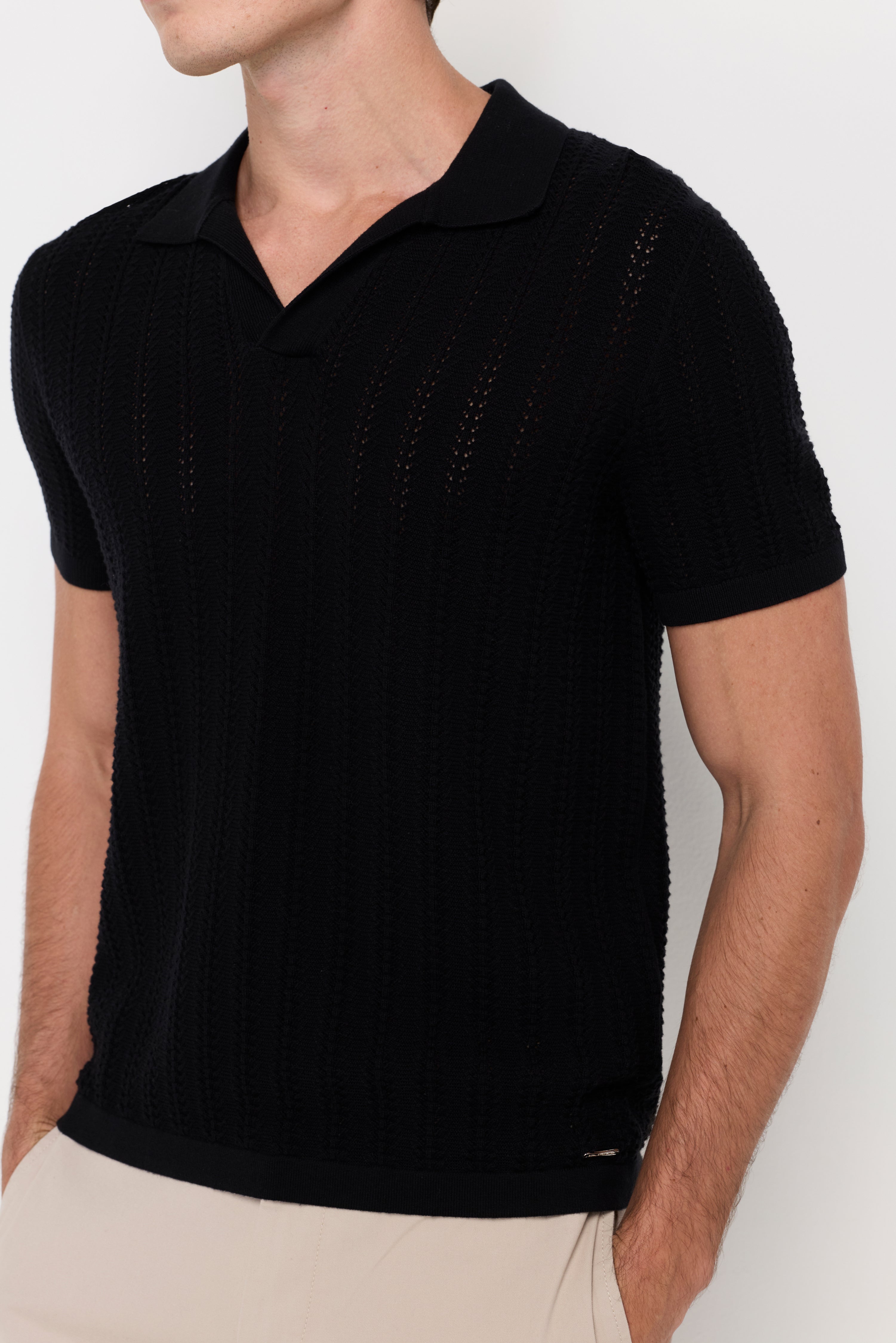OPEN KNIT POLO SWEATER