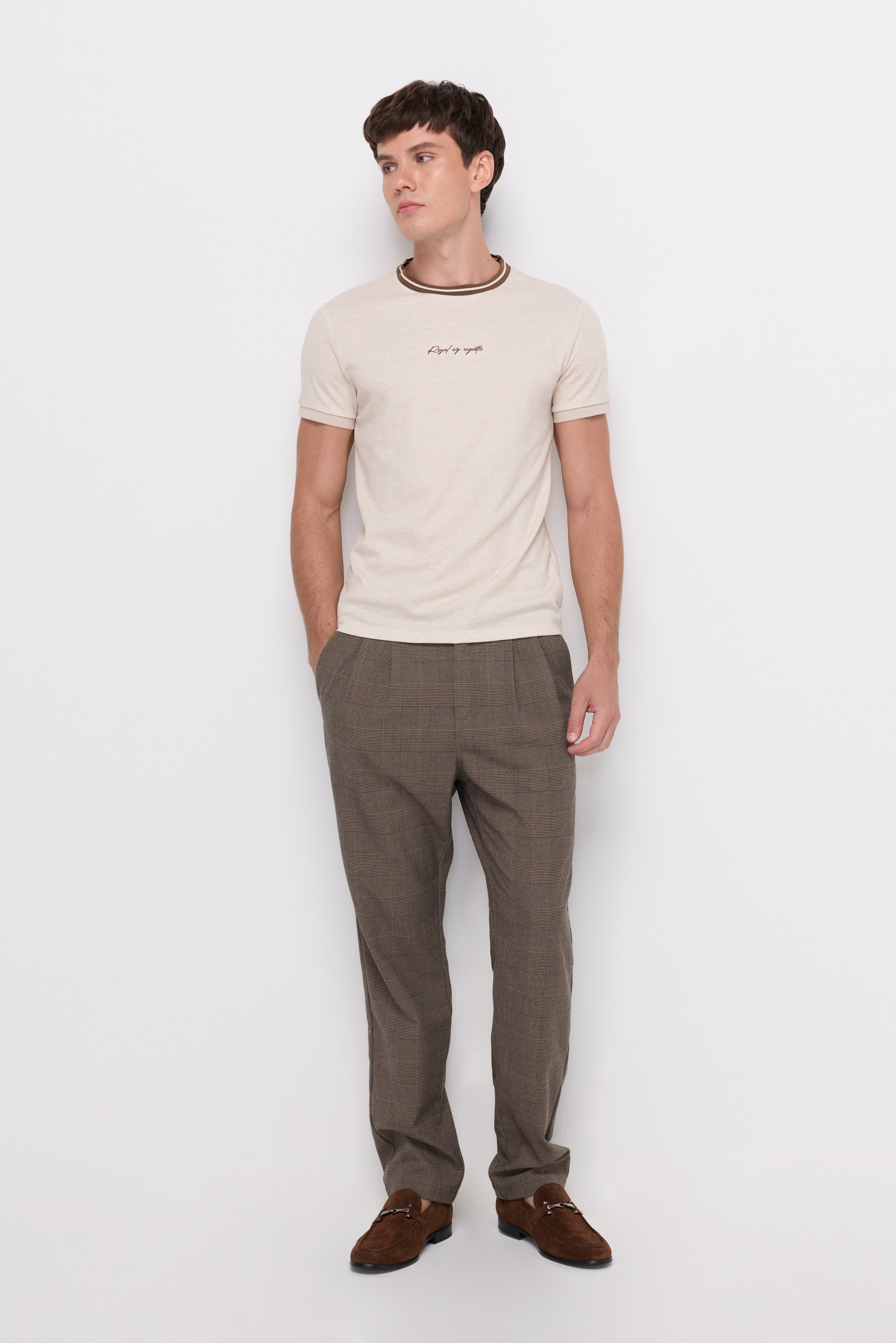 CONTRAST TRIM TEXTURED T-SHIRT
