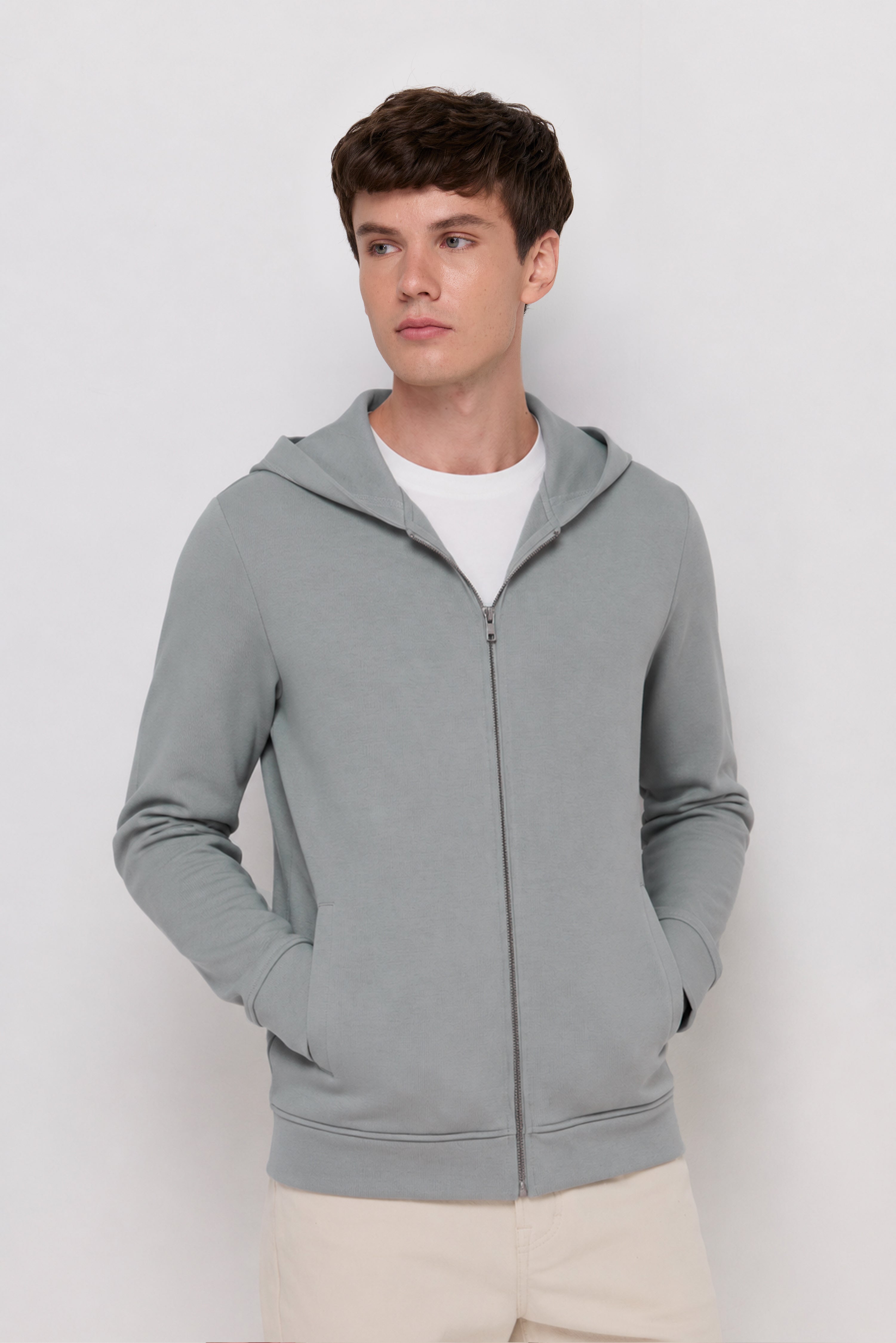 ESSENTIAL ZIP-UP HOODIE JACKET