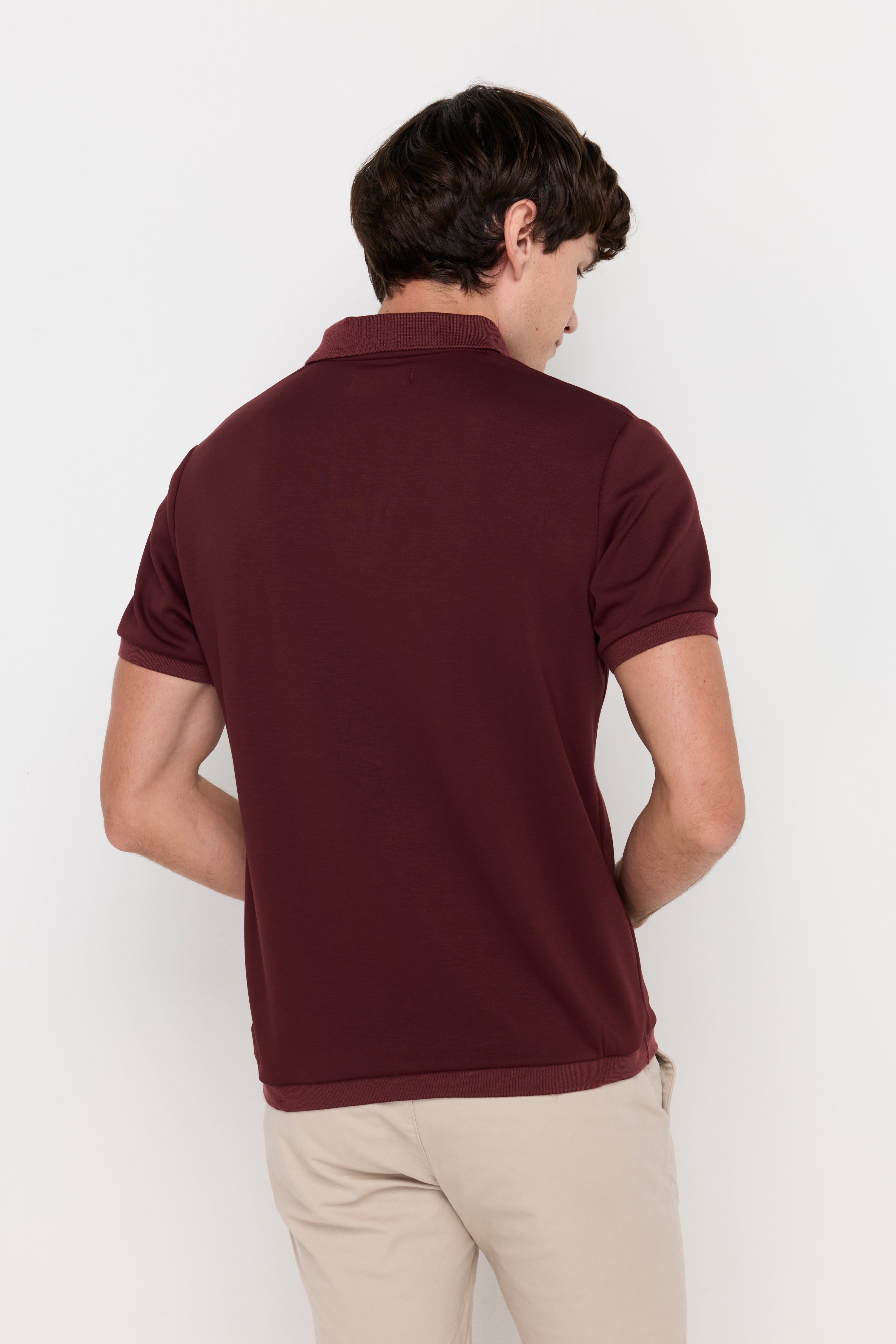 ESSENTIAL TEXTURED KNIT POLO