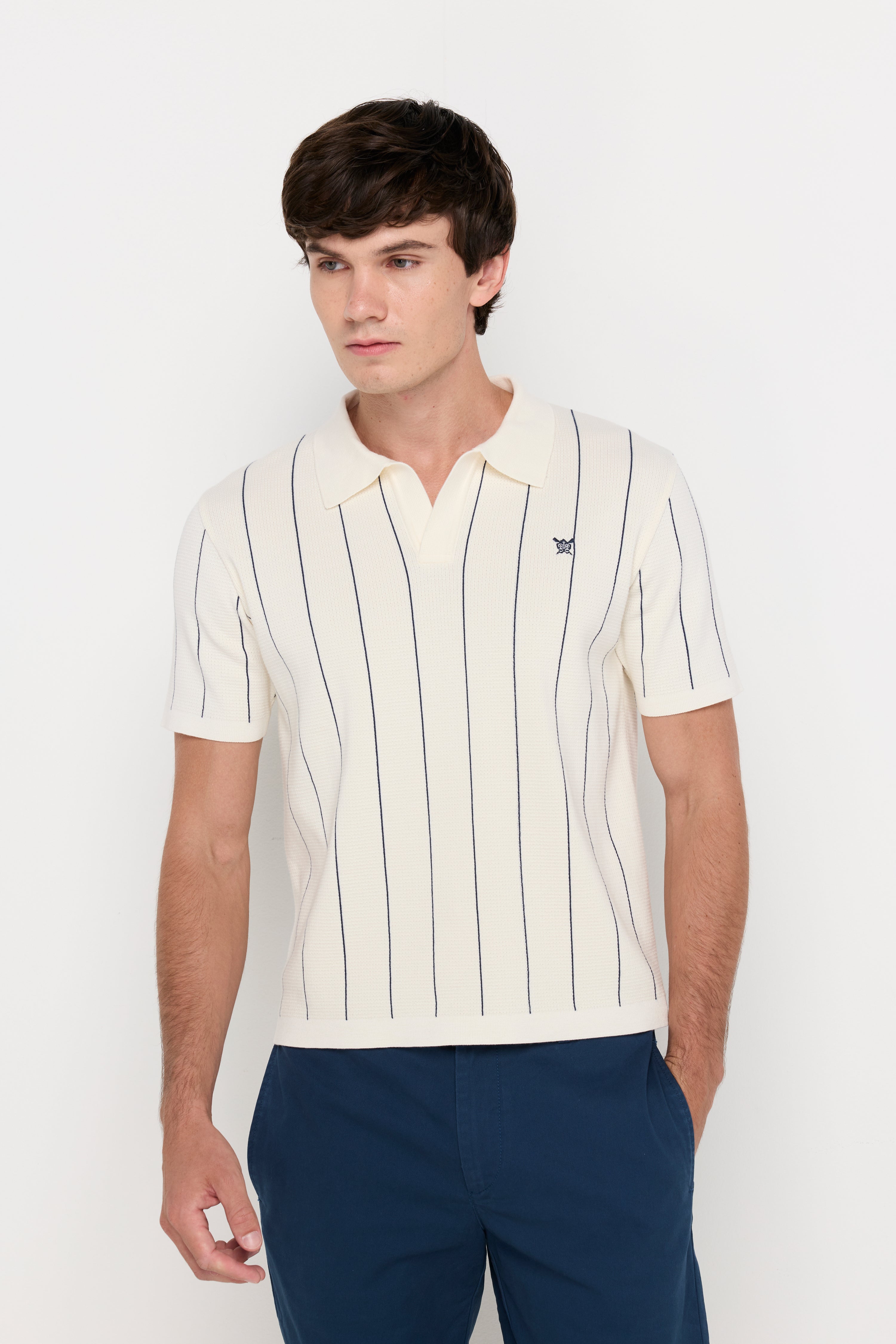 VERTICAL STRIPE TEXTURED KNIT POLO