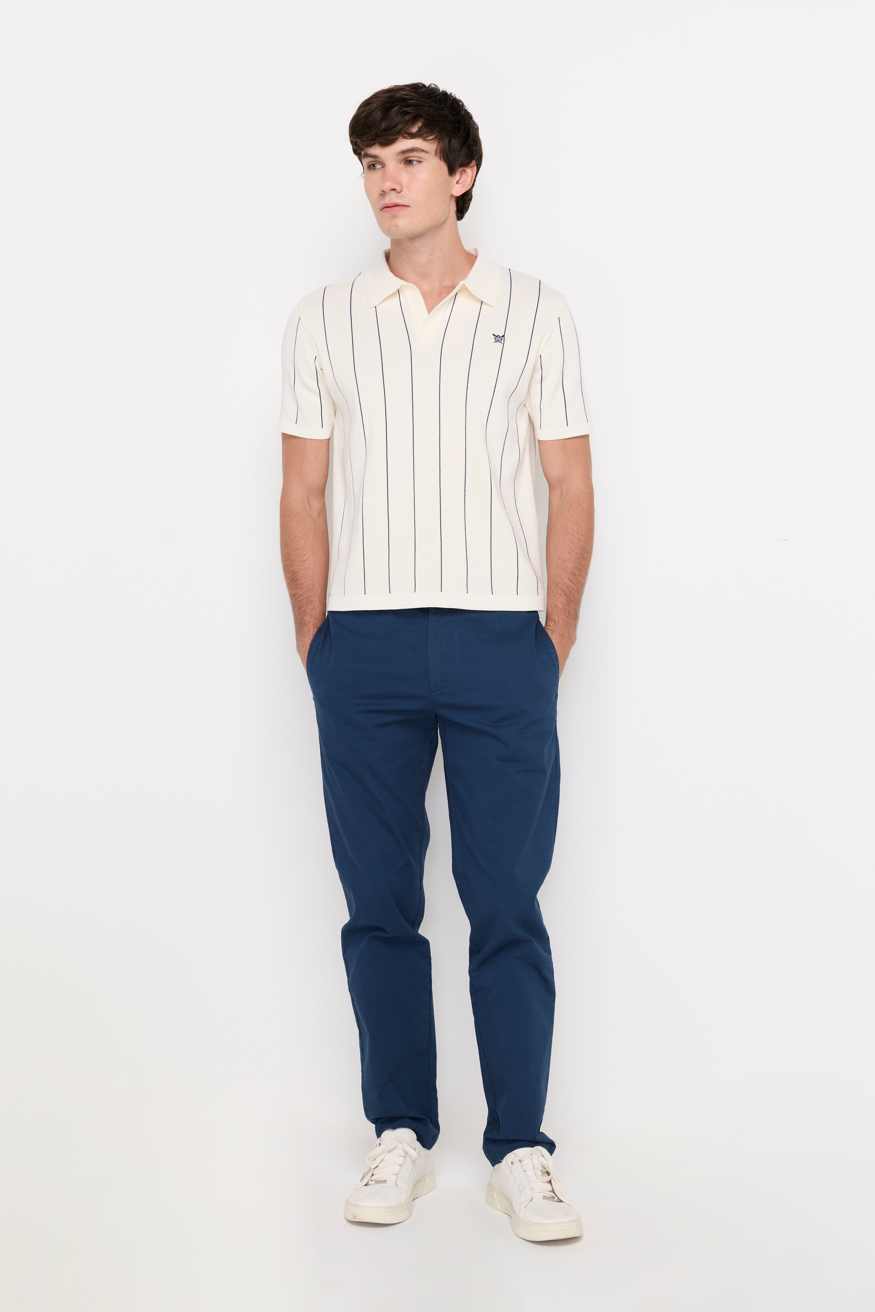 VERTICAL STRIPE TEXTURED KNIT POLO
