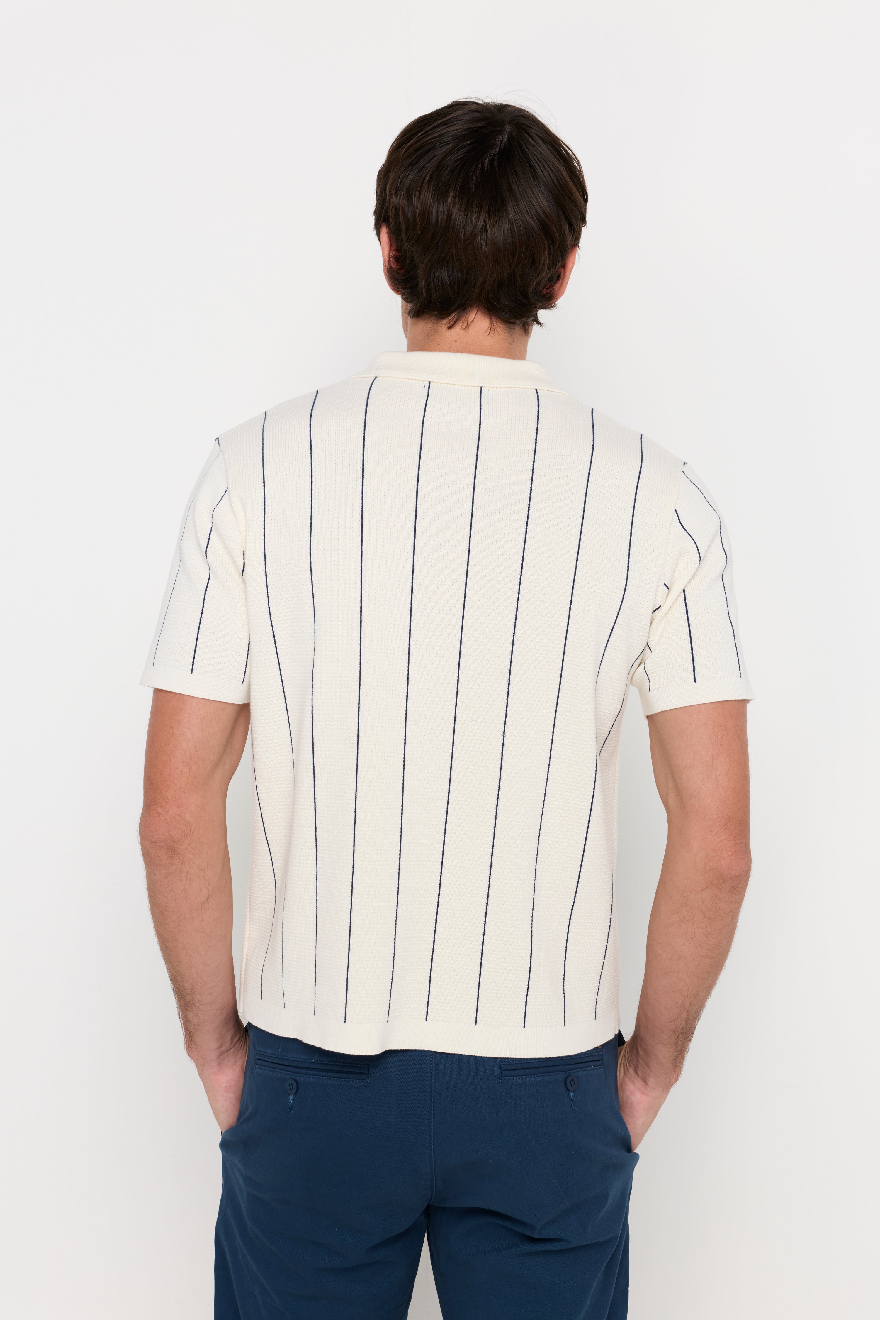 VERTICAL STRIPE TEXTURED KNIT POLO